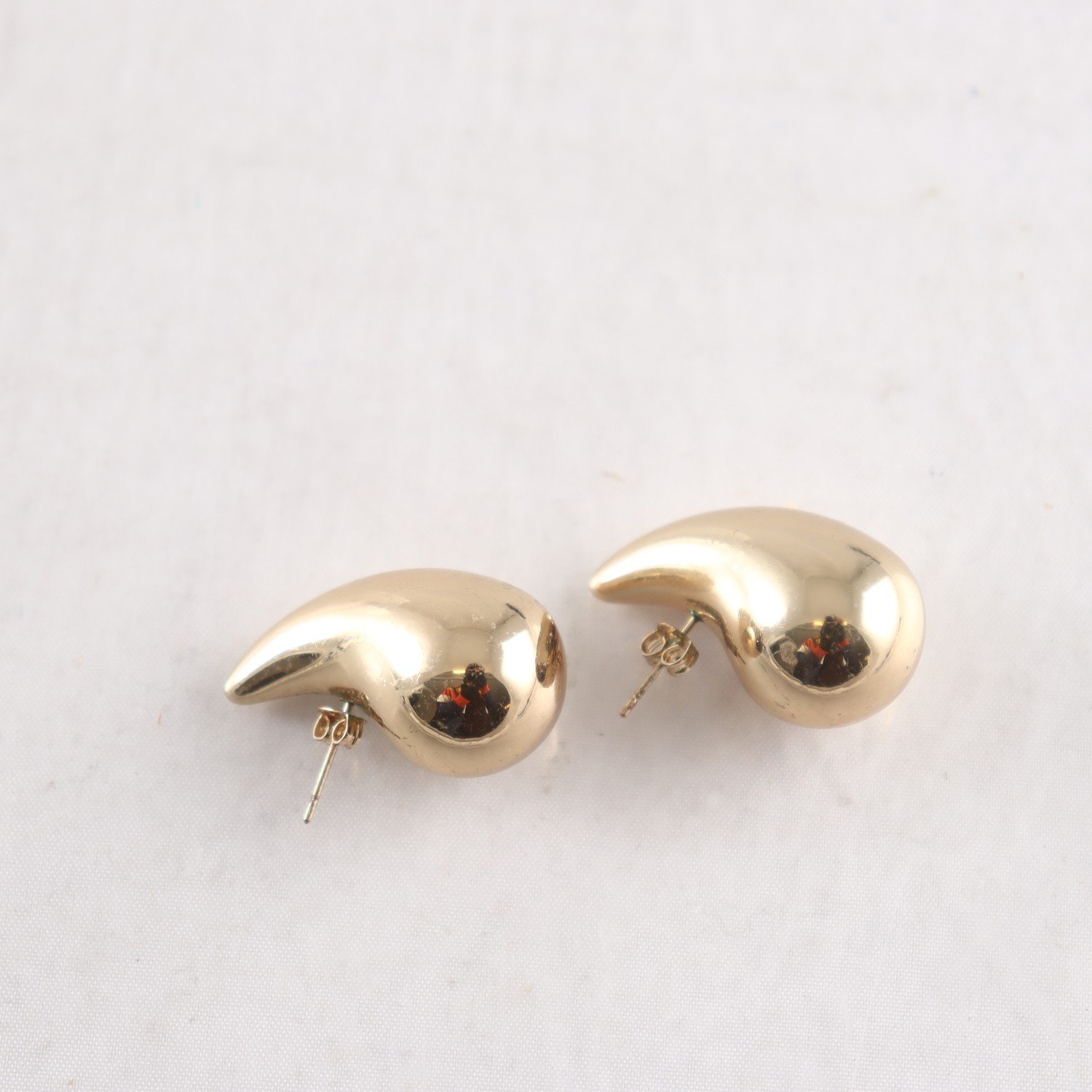 Örhängen, överdraget silver. Vikt: 8,9 g