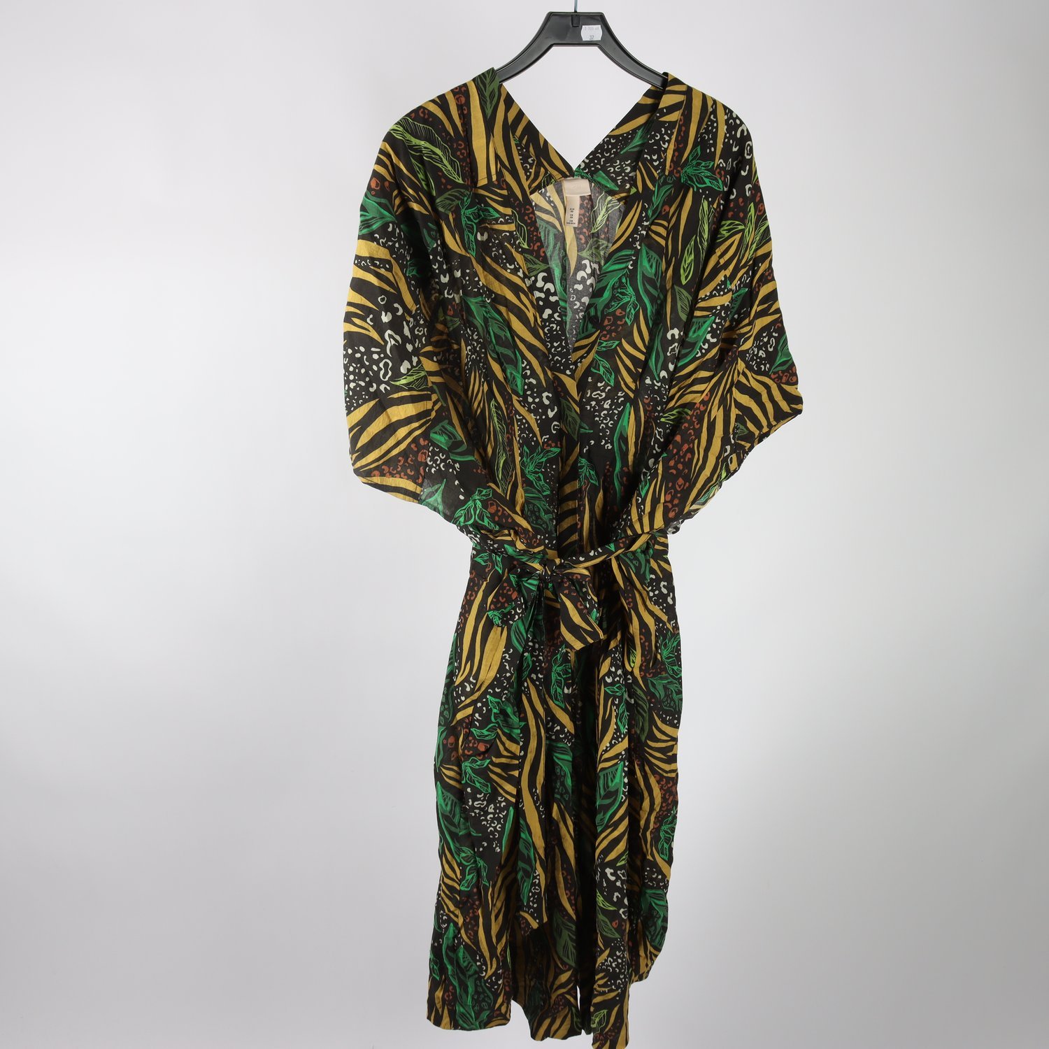 Klänning, H&M, mönstrad, stl. XS (oversize)