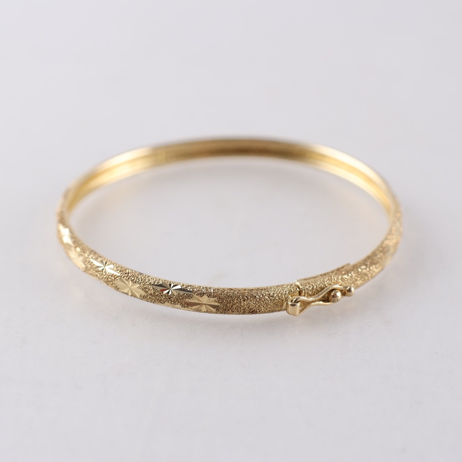 Armring, barn, stämplat Polat 585, 14k. Vikt: 4.1g