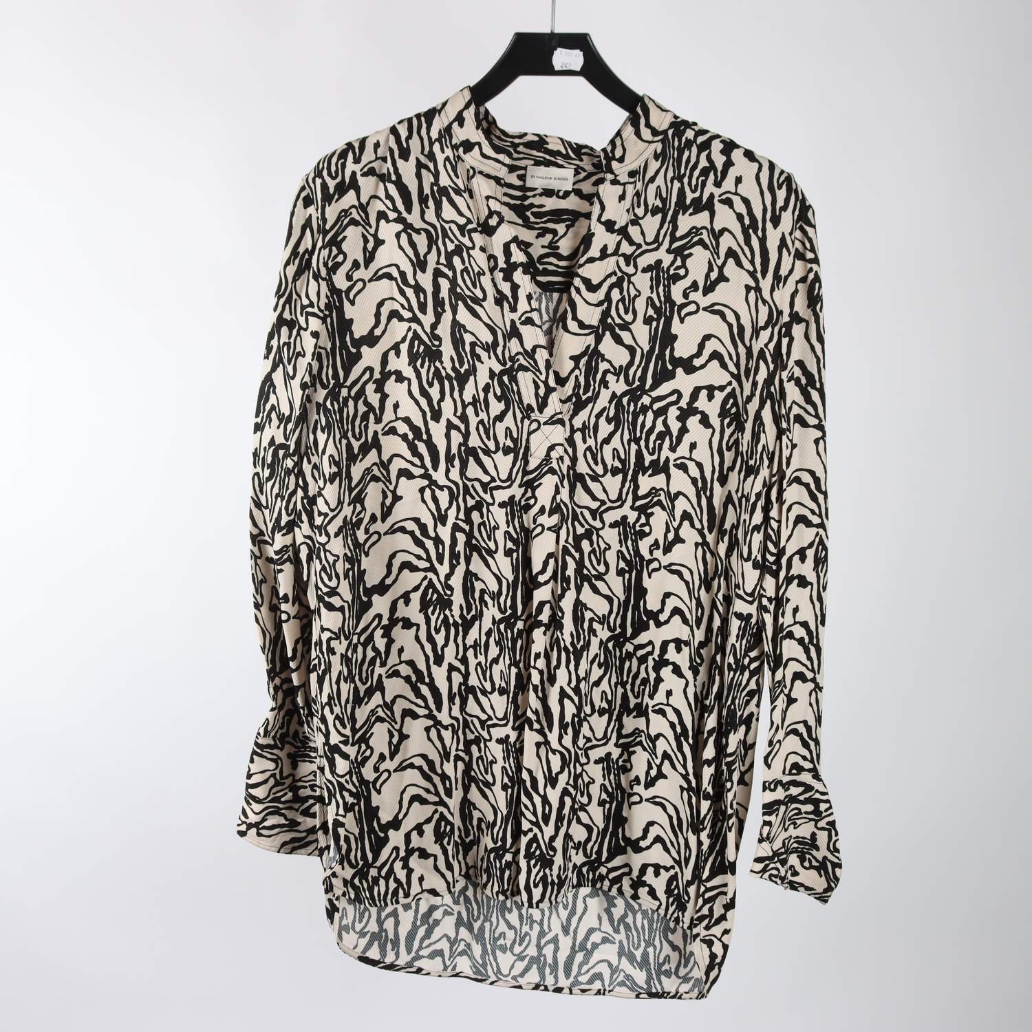 Blus, By Malene Birger, svart, vit, mönstrad, stl. 38