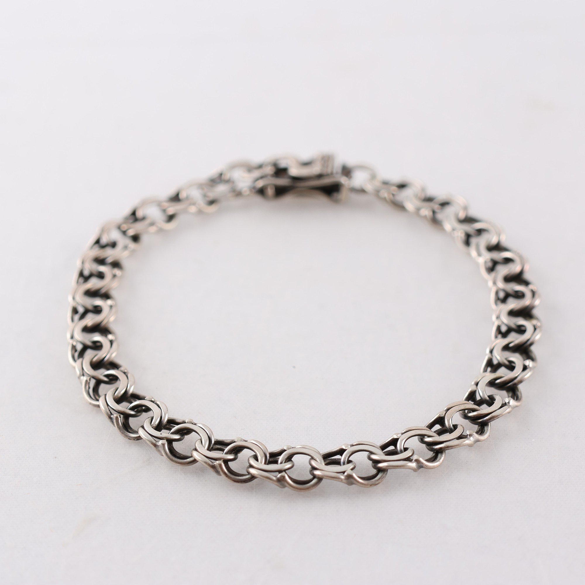 Armband, silver, bismarcklänk. Vikt: 9.9g