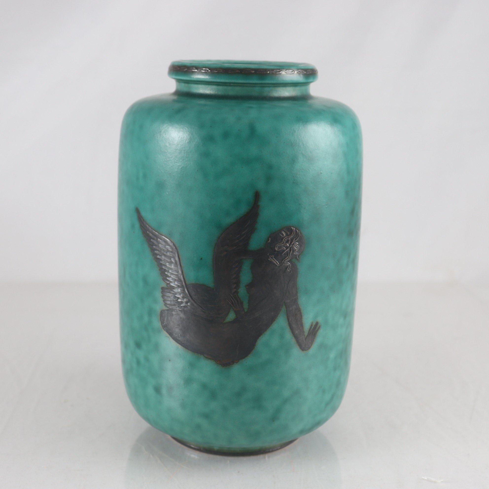 Vas, Wilhelm Kåge ”Argenta” modell 1076, 957 Gustavsberg. Samfraktas ej.