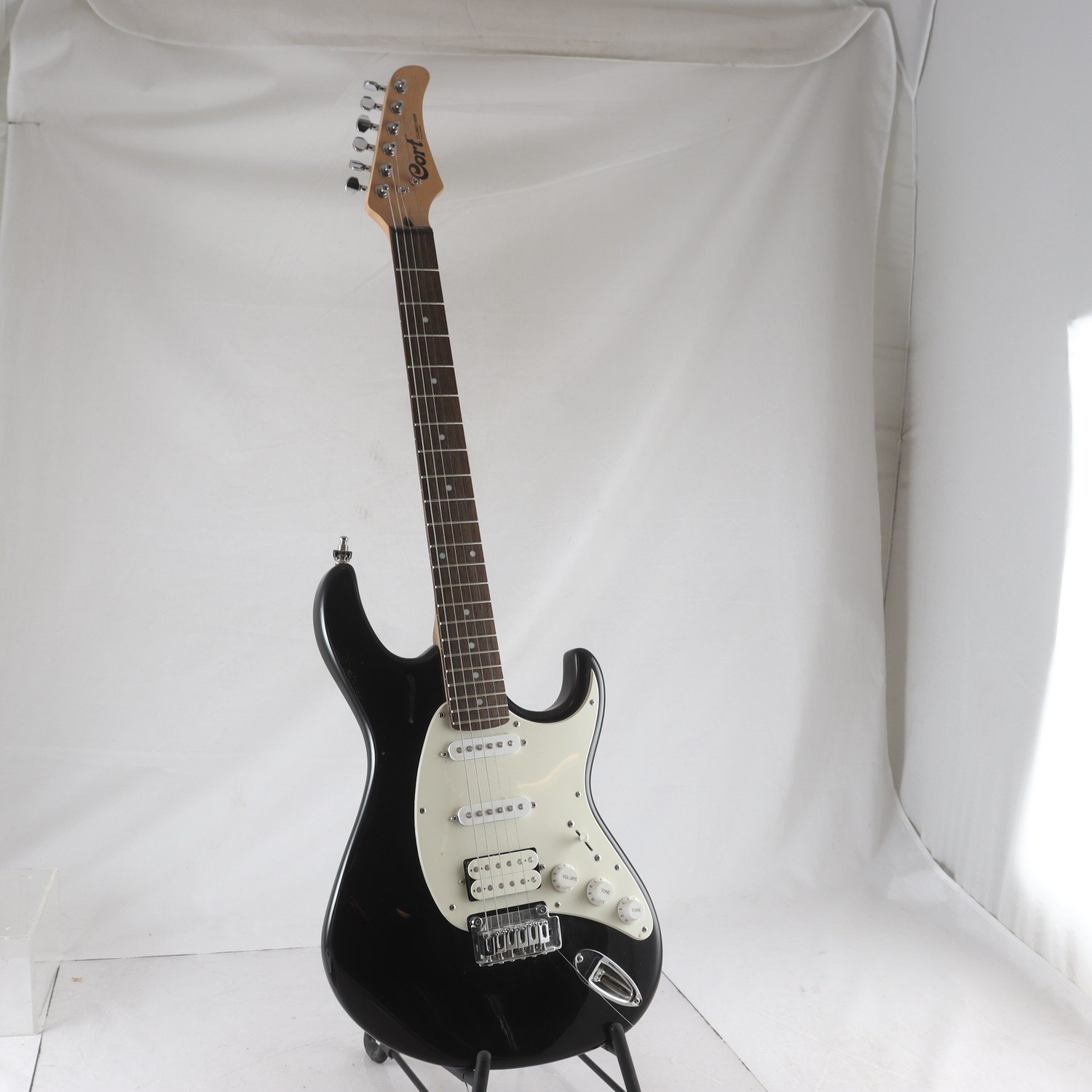 Elgitarr, Cort. Endast avhämtning.