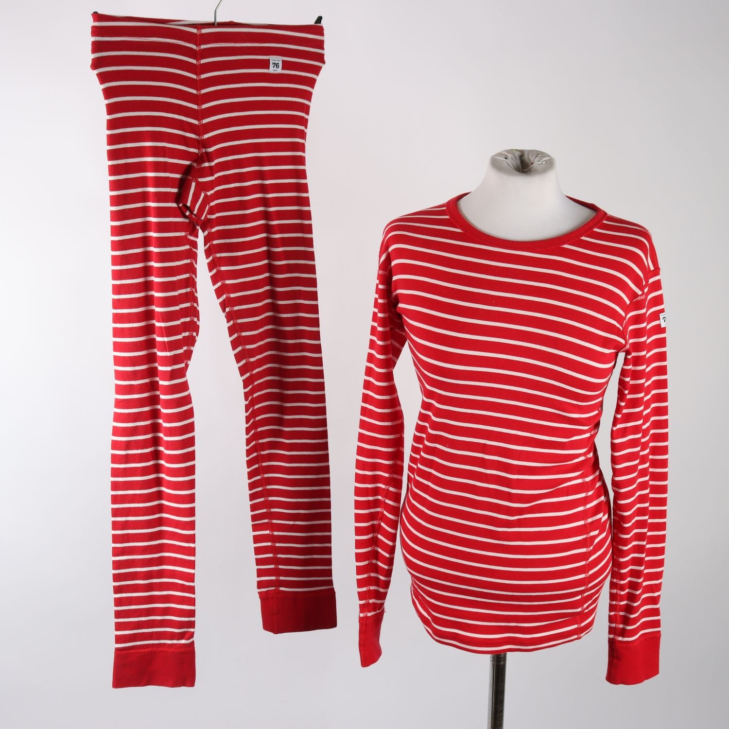 Sovplagg, Polarn O.Pyret, röd, vit, randig, stl. XS