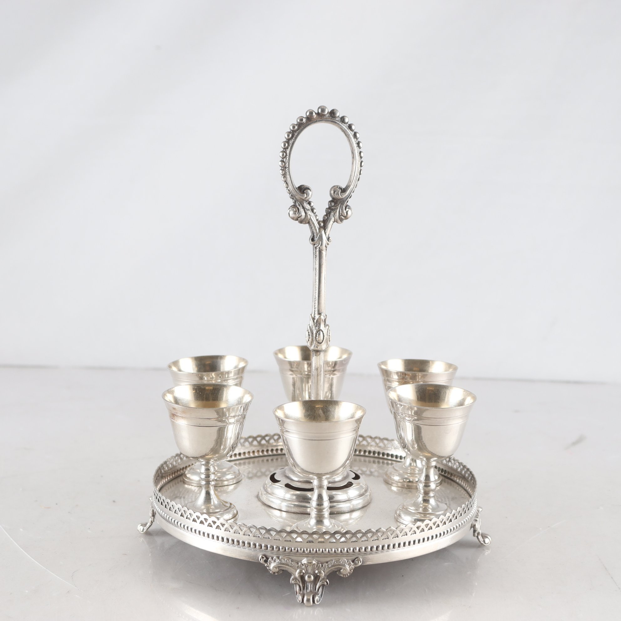 Ställ med koppar, nysilver, 1900-tal. Samfraktas ej.