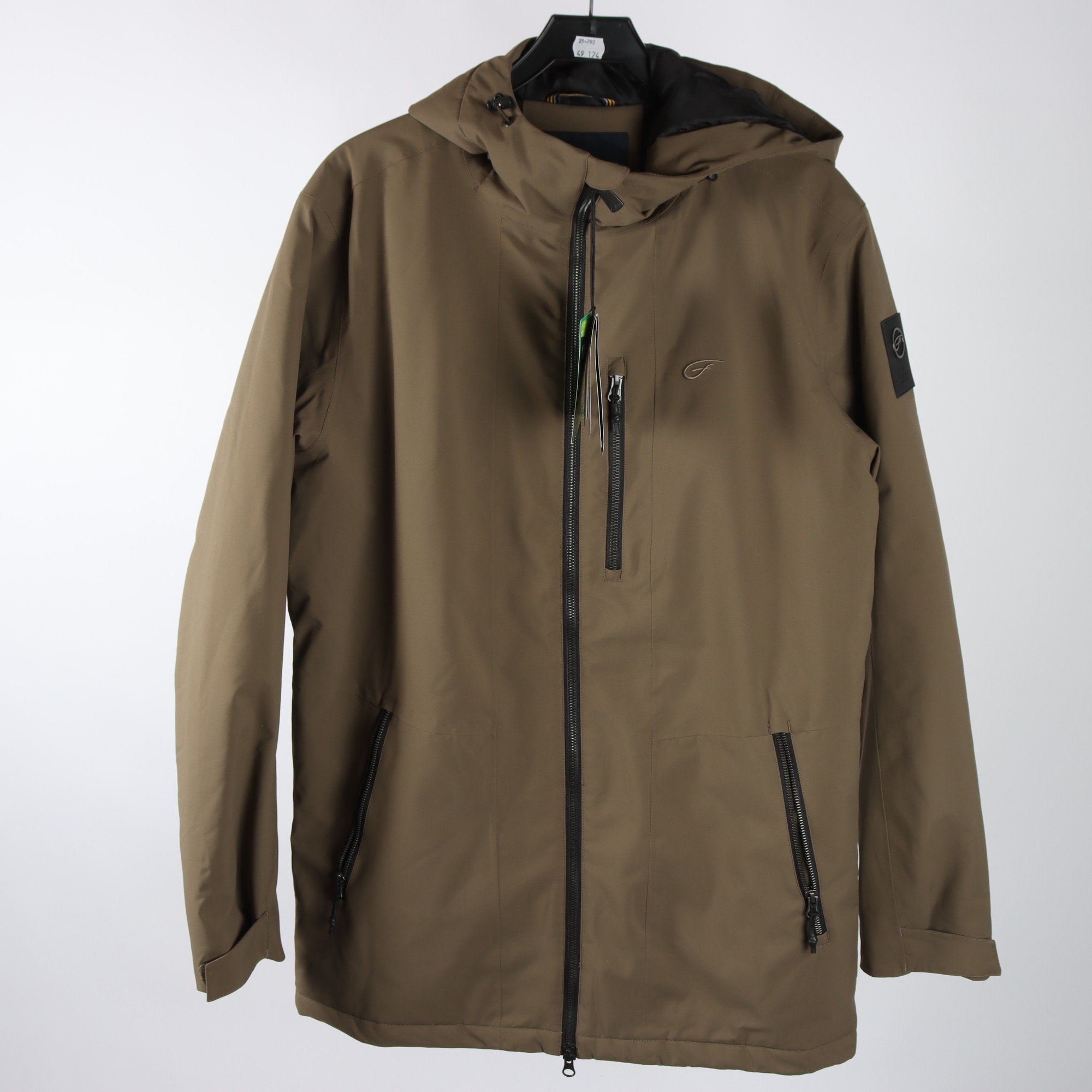 Jacka, Five Seasons, stl. M