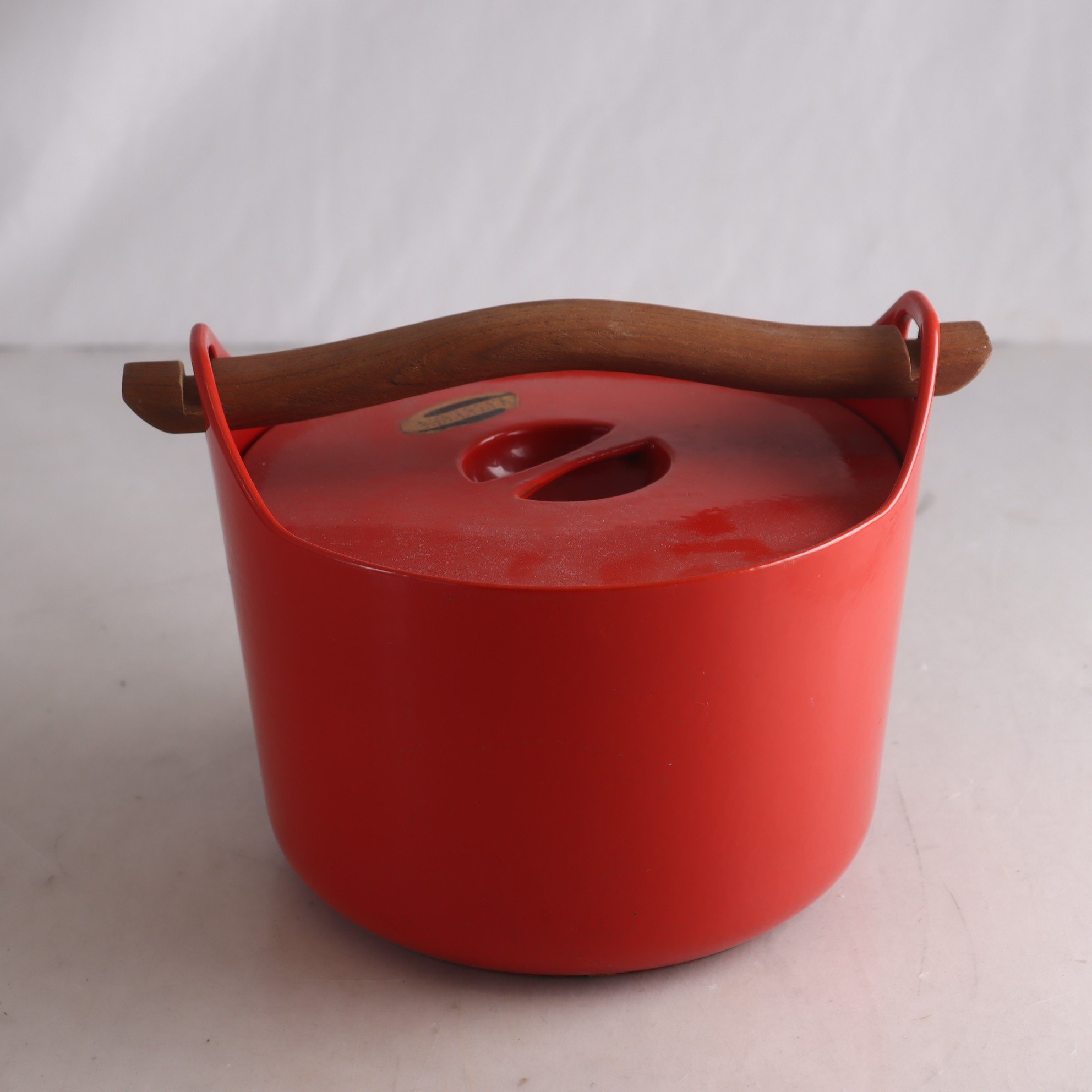 Gjutjärnsgryta, Rosenlew, Timo Sarpaneva, 1960. Samfraktas ej.