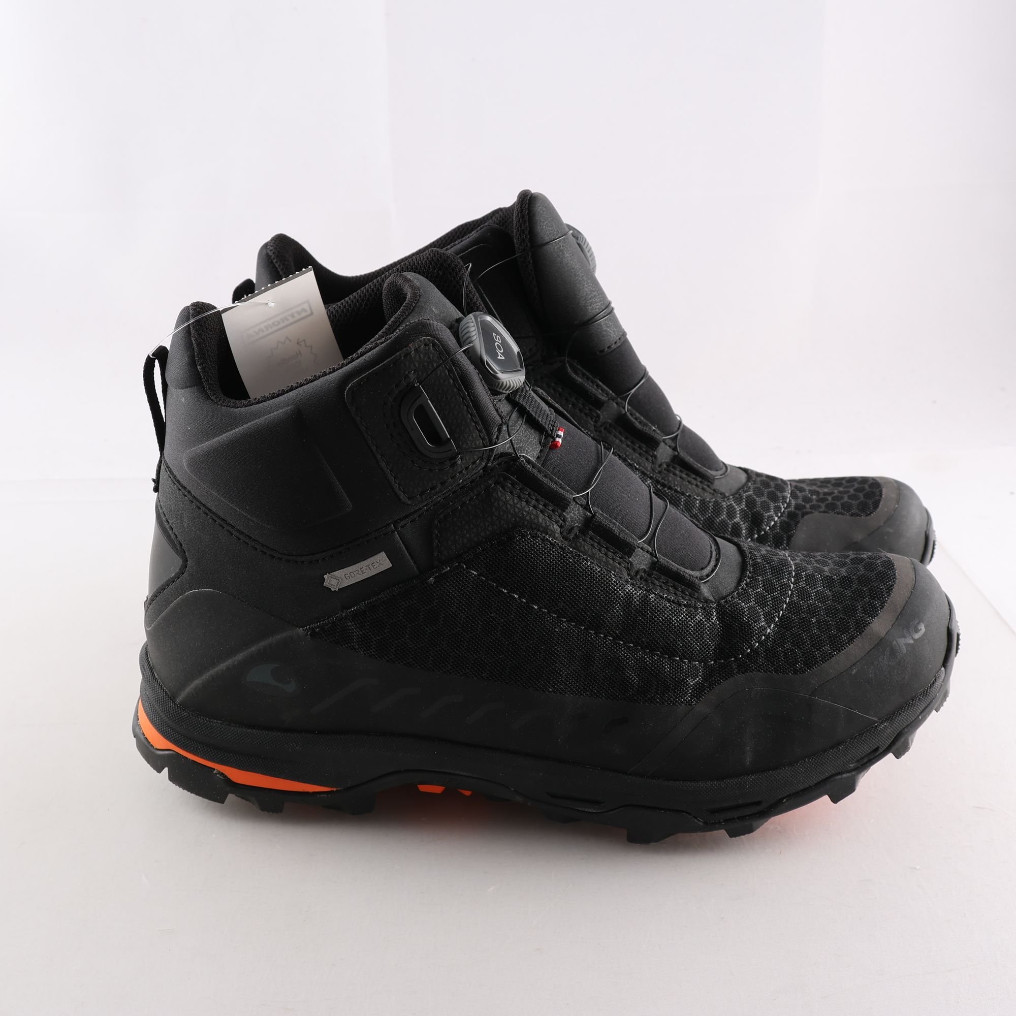 Kängor med dubbar, Viking Gore-Tex, stl. 43