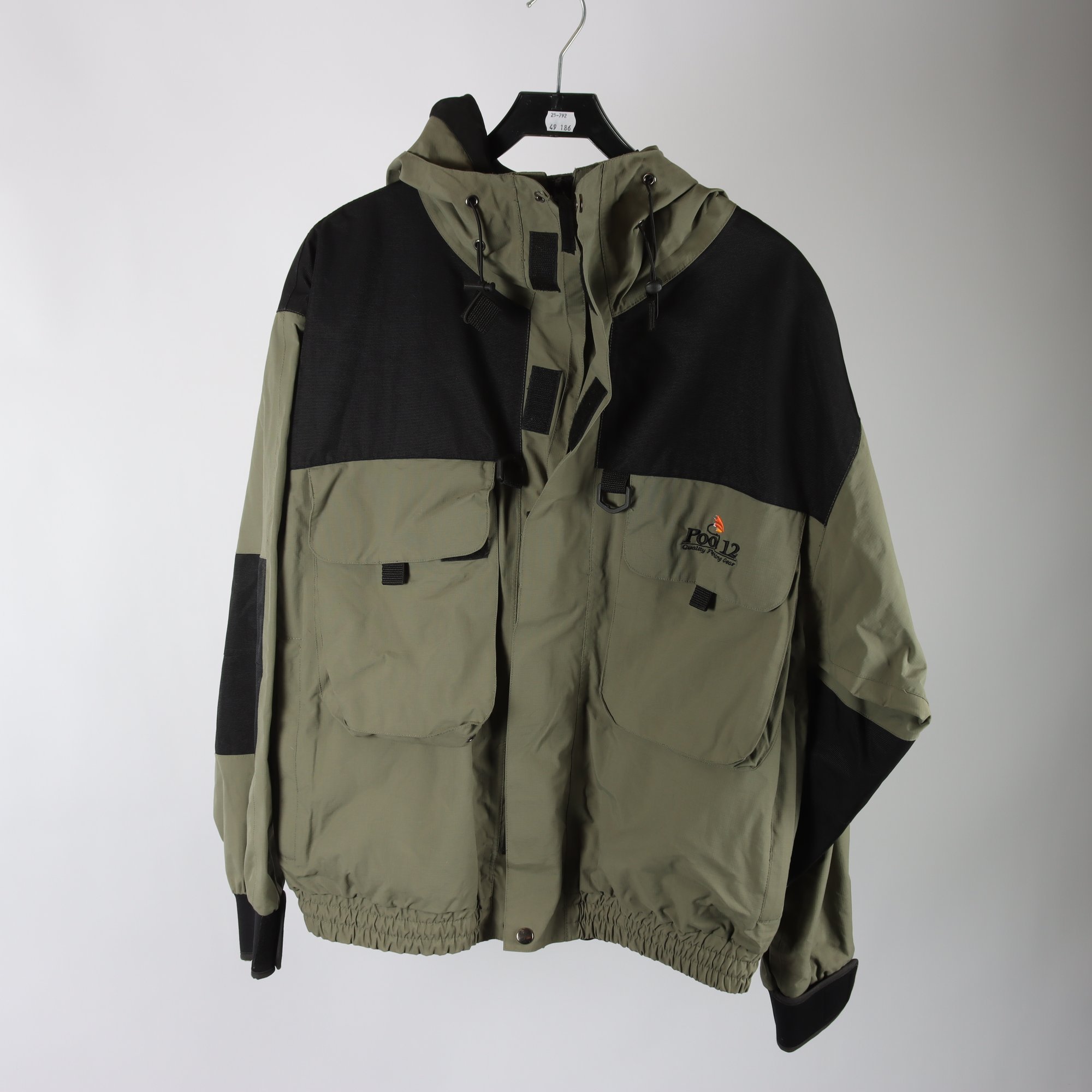 Jacka, Pool 12, stl. S