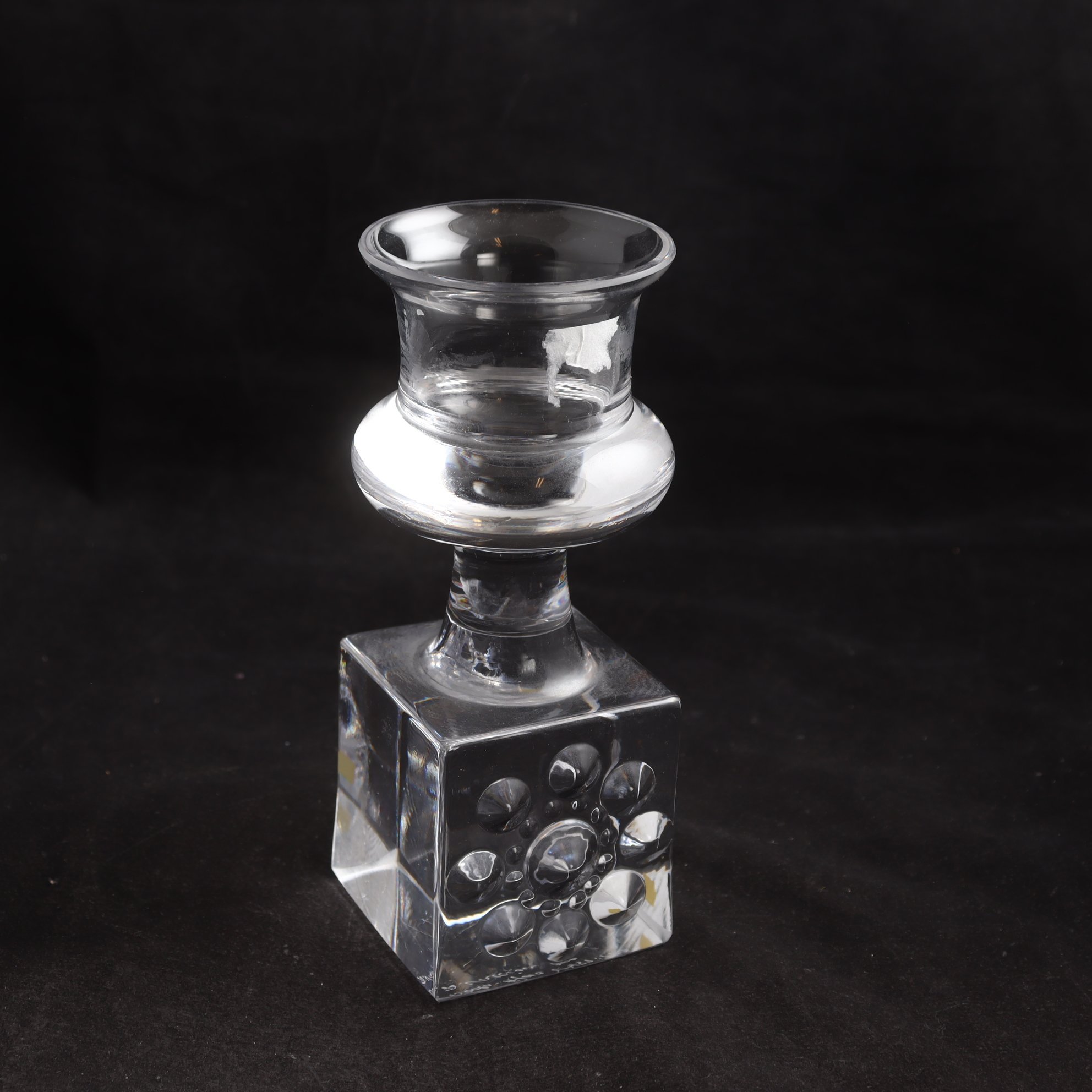 Ljushållare. Samfraktas ej.