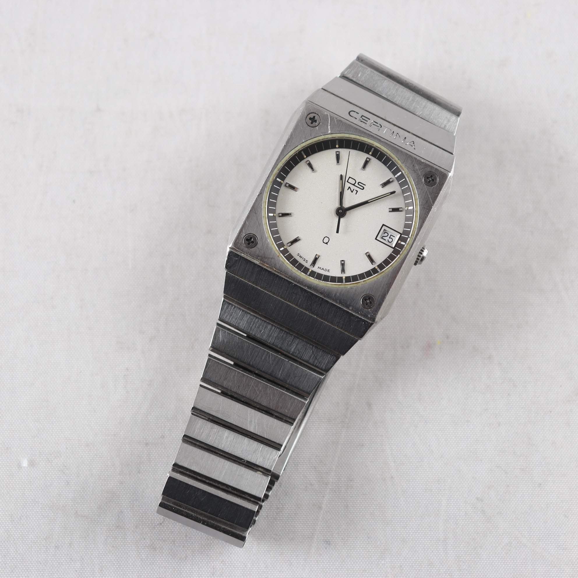 Armbandsur, Certina DS N1.