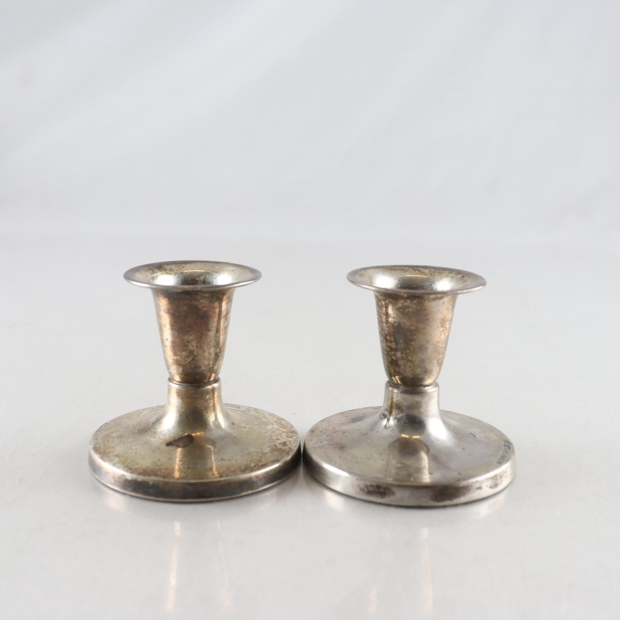 Ljusstakar, Silver. Stämplade kattfot, 830, 2 st