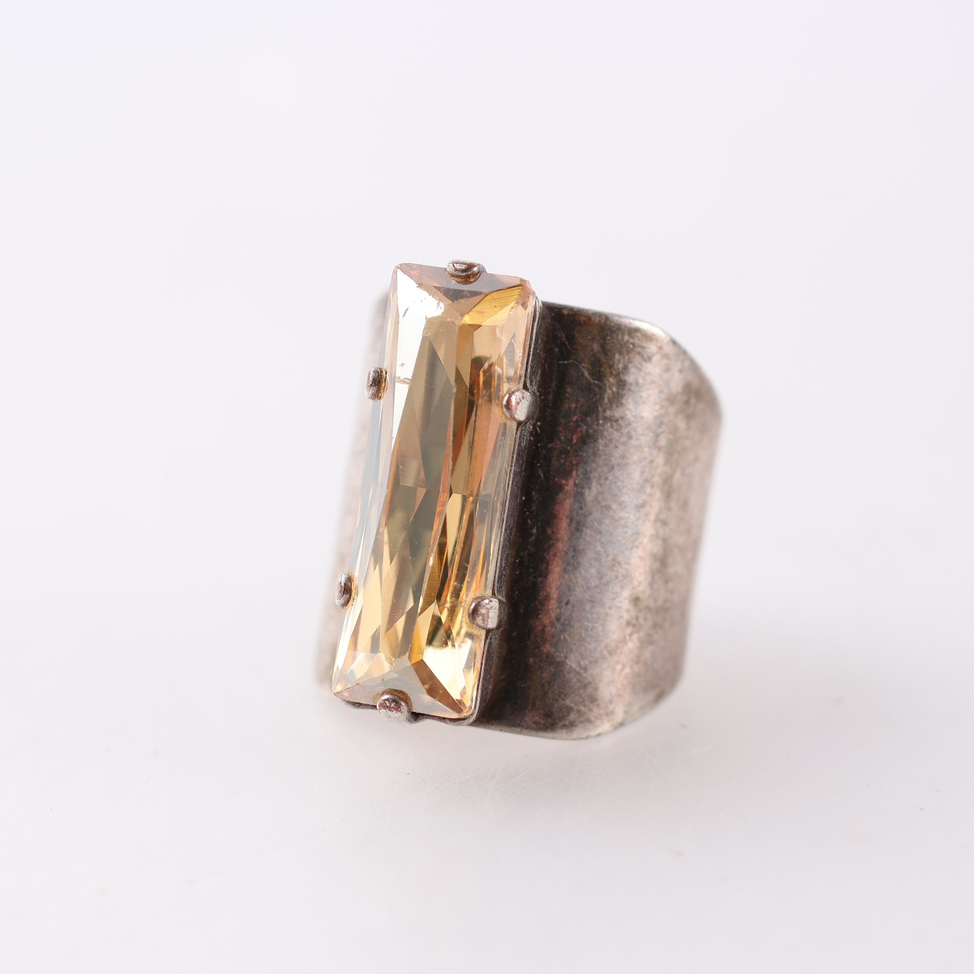 Ring, Mässing, Sten, Viveka Bergström Paris