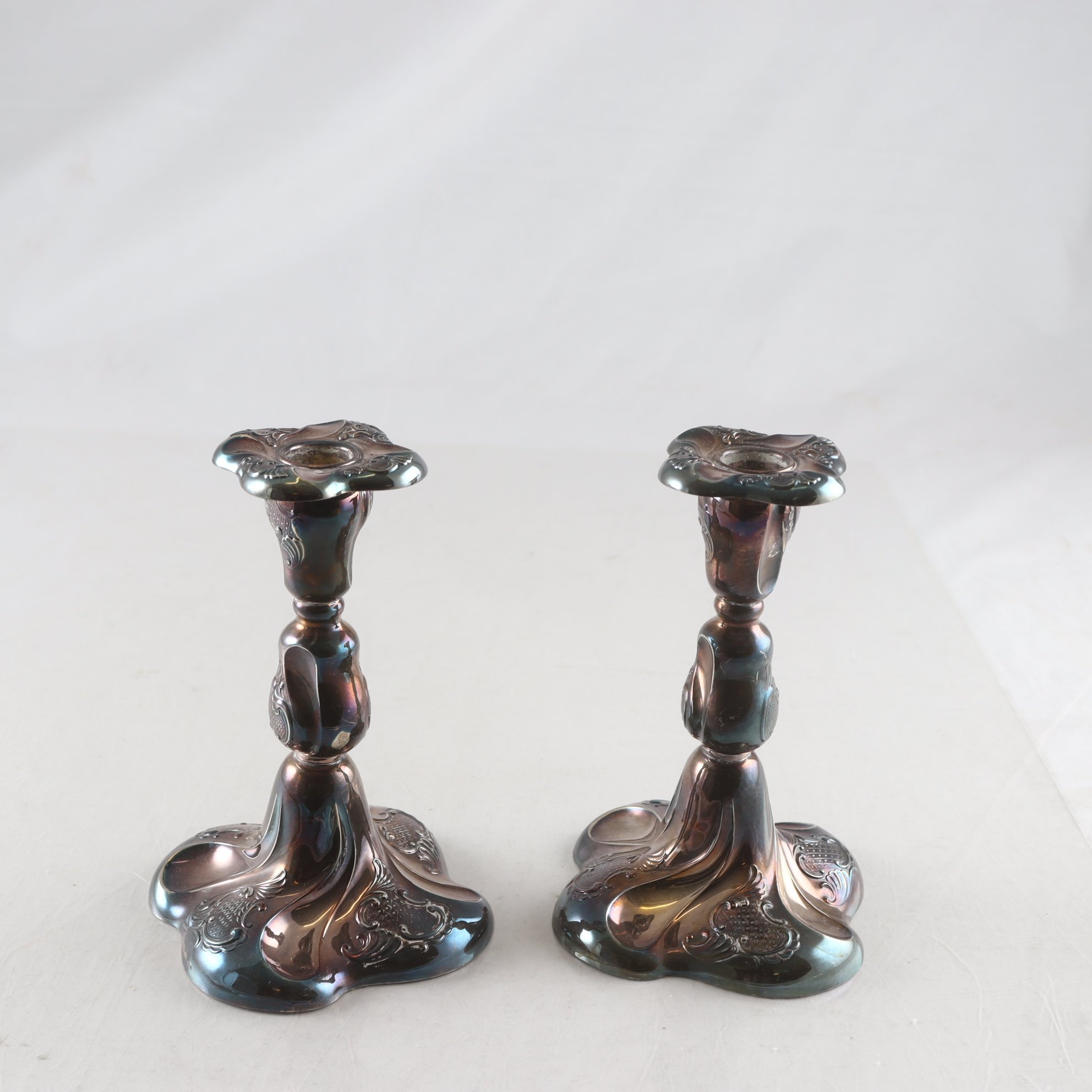 Paret silverljusstakar, 830, kattfot, Norge, 1900-tal