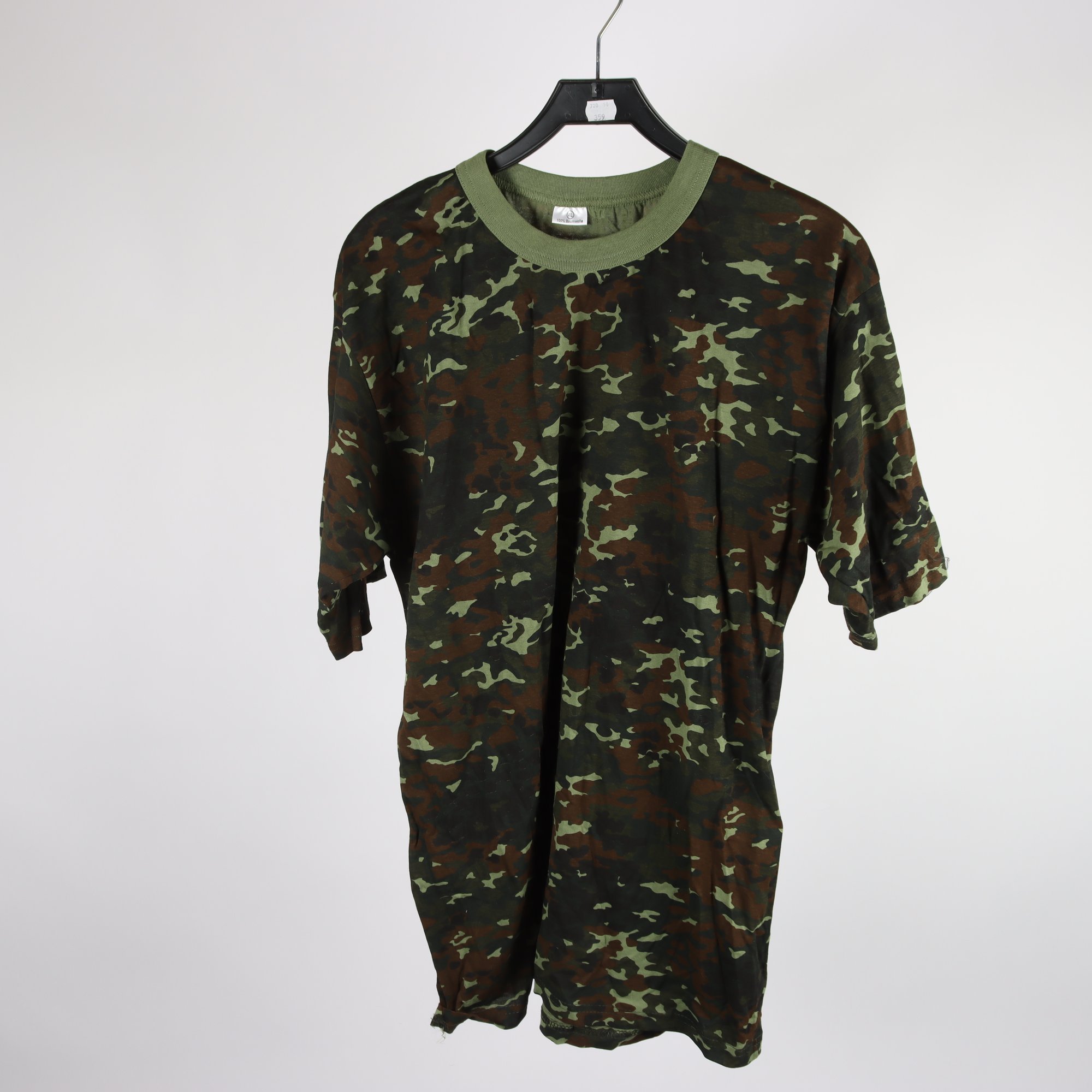 T-shirt, Okänd, grön, brun, camo, stl. XL.