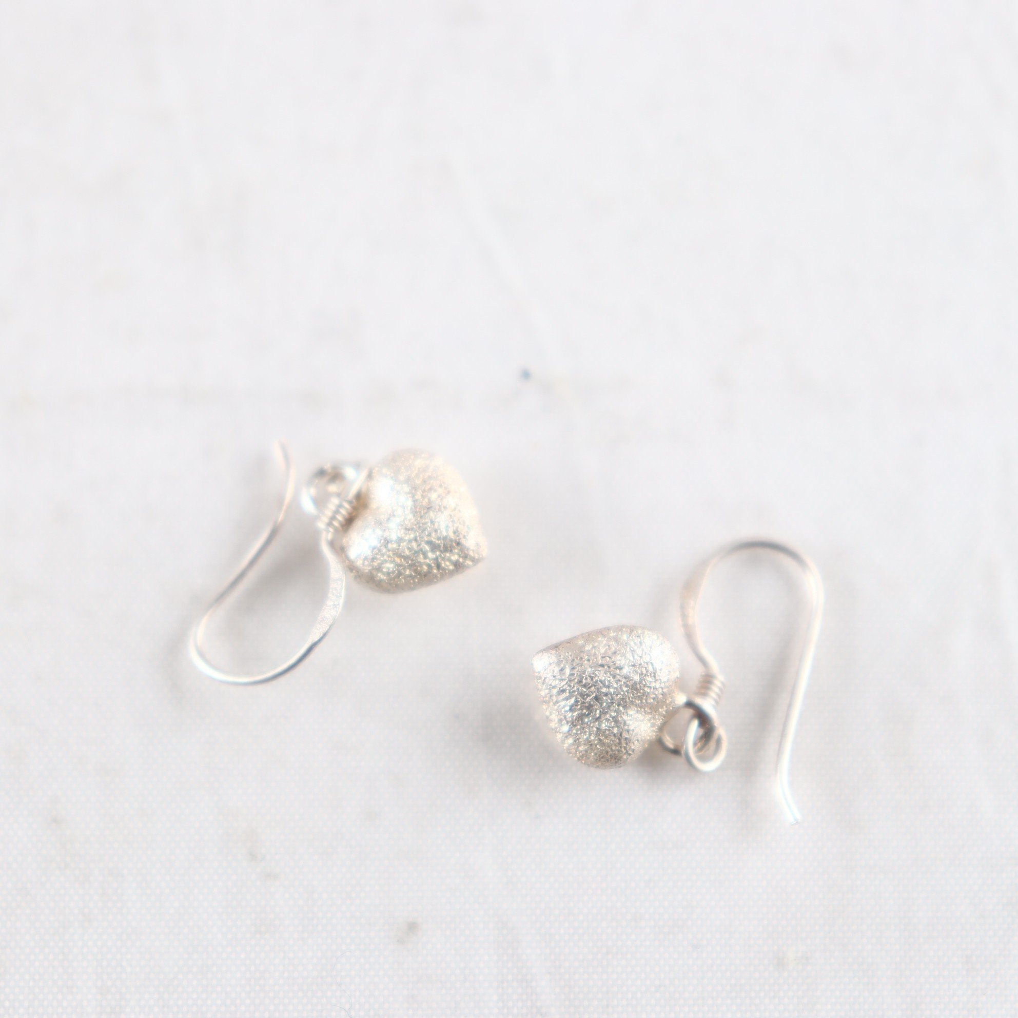 Örhängen, hjärtan, silver