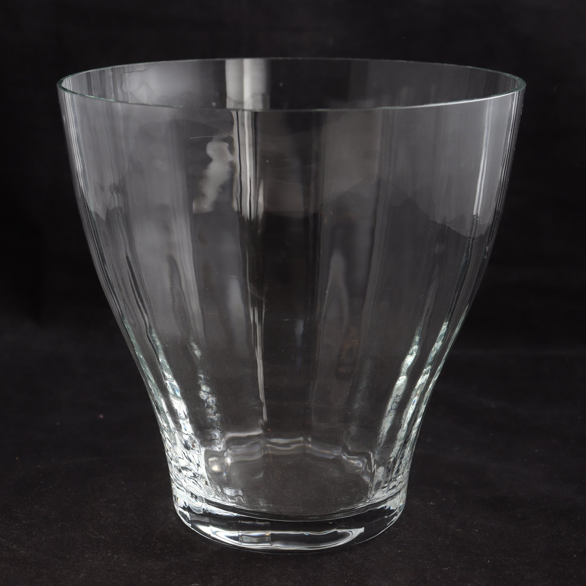 Skål, Iris, Ann Wåhlström, Reijmyre, Firma Svenskt Tenn. Samfraktas ej.