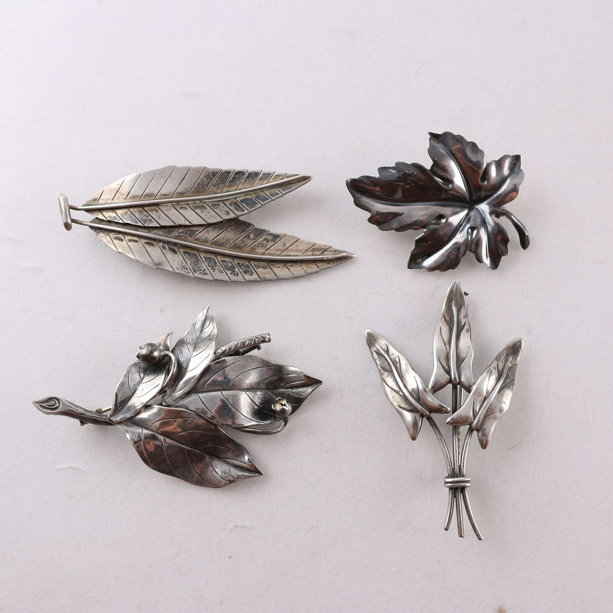 Broscher, silver, löv, blad, 1950-tal, vintage, vikt: 29.6g