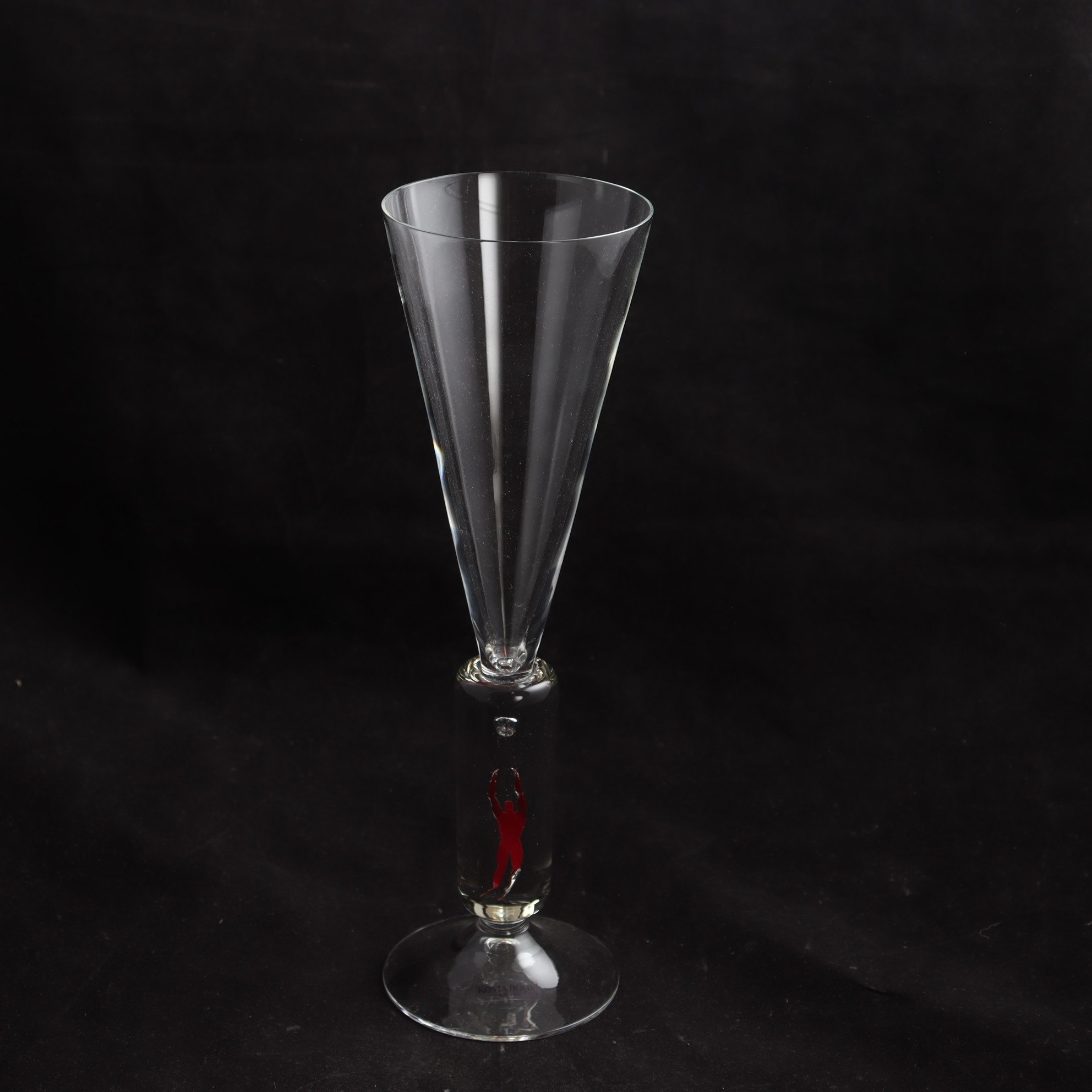 Champangeglas, ”Millenium”, Bertil Vallien, Kosta Boda. Samfraktas ej.