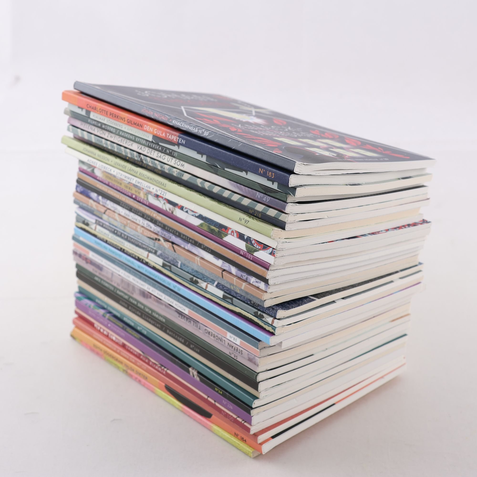 Noveller, novellix, blandade titlar, 35 st.