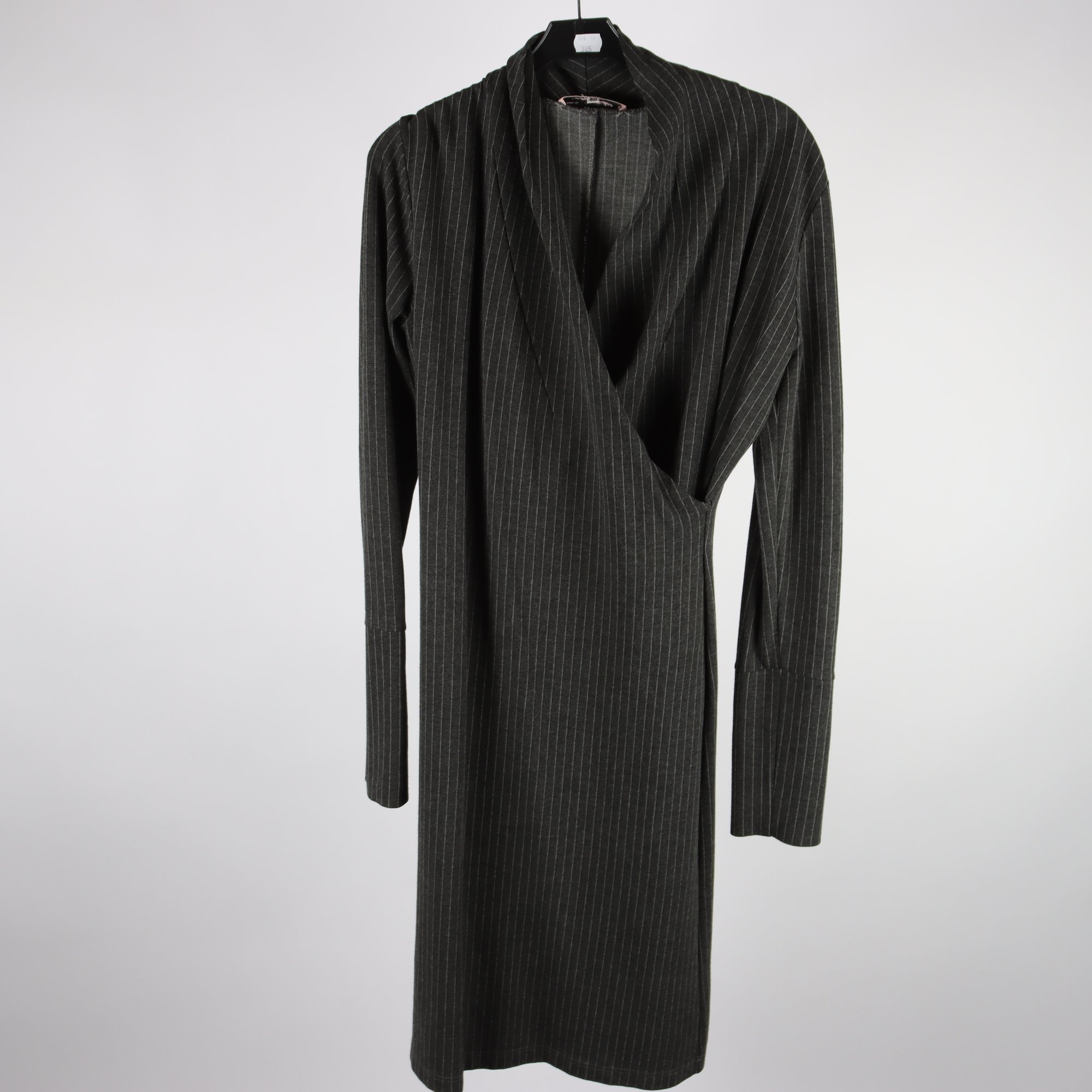 Klänning, Camilla Thulin, grå, stl. 40.