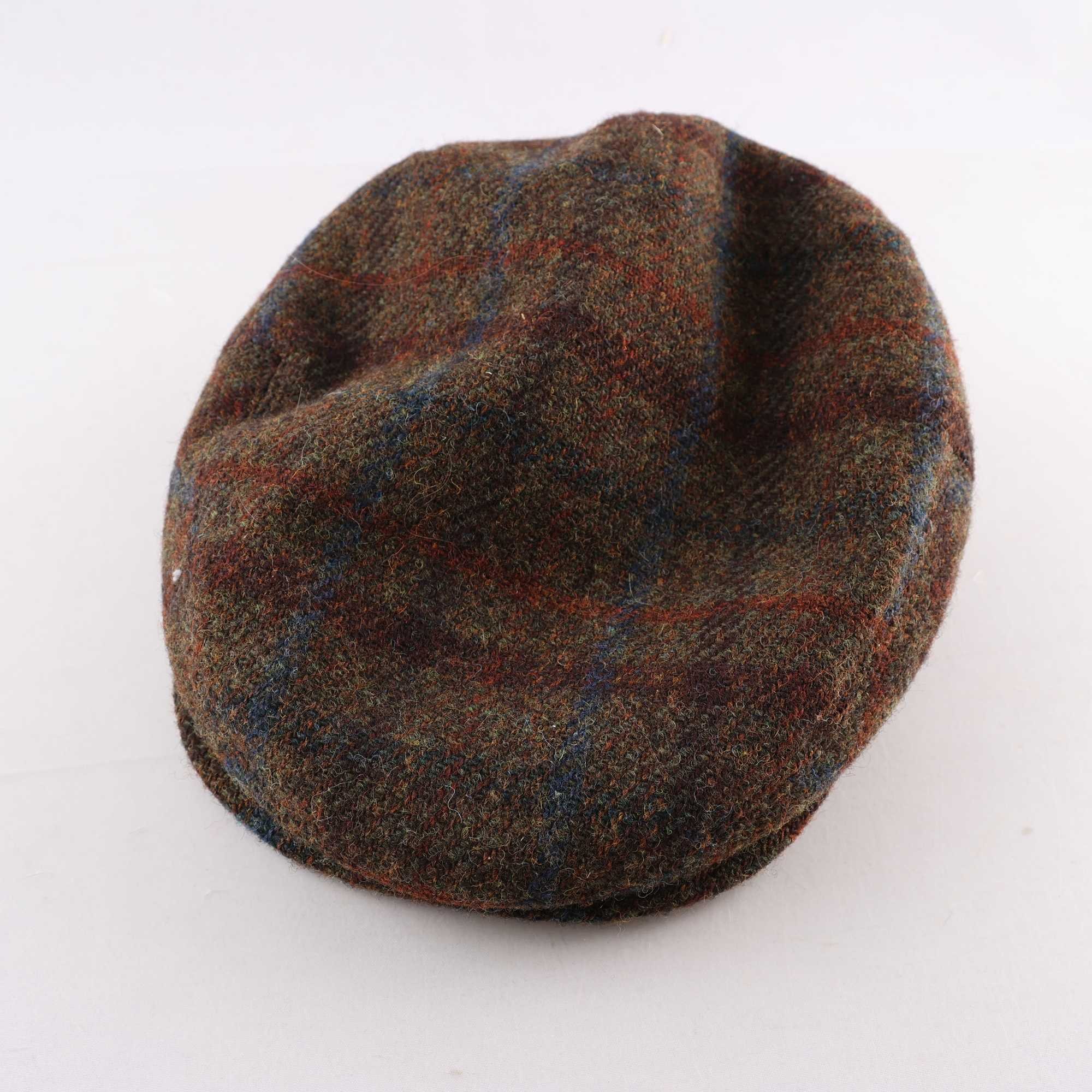 Gubbkeps, Oliver Sander, Harris Tweed, brun, ull, stl. 59.