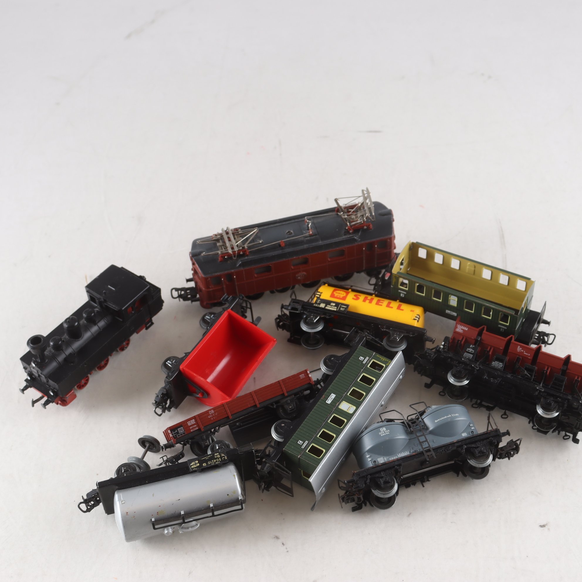 Tåg, Märklin, lok och vagnar, blandat.