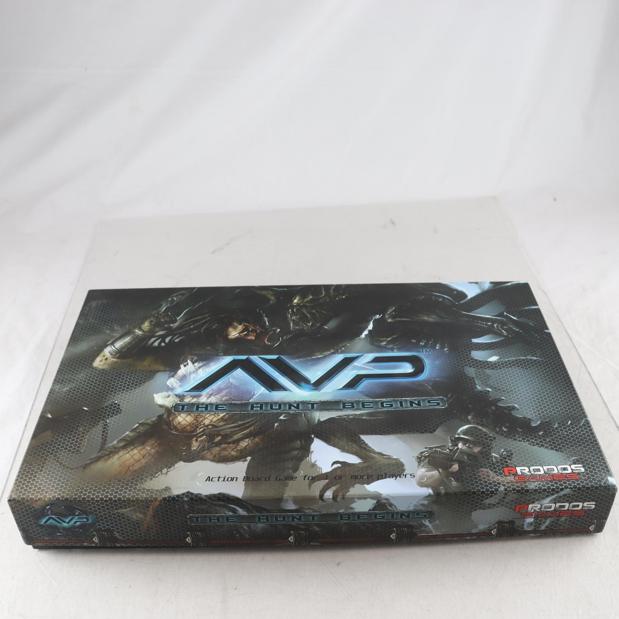 Spel, AVP the hunting begins.