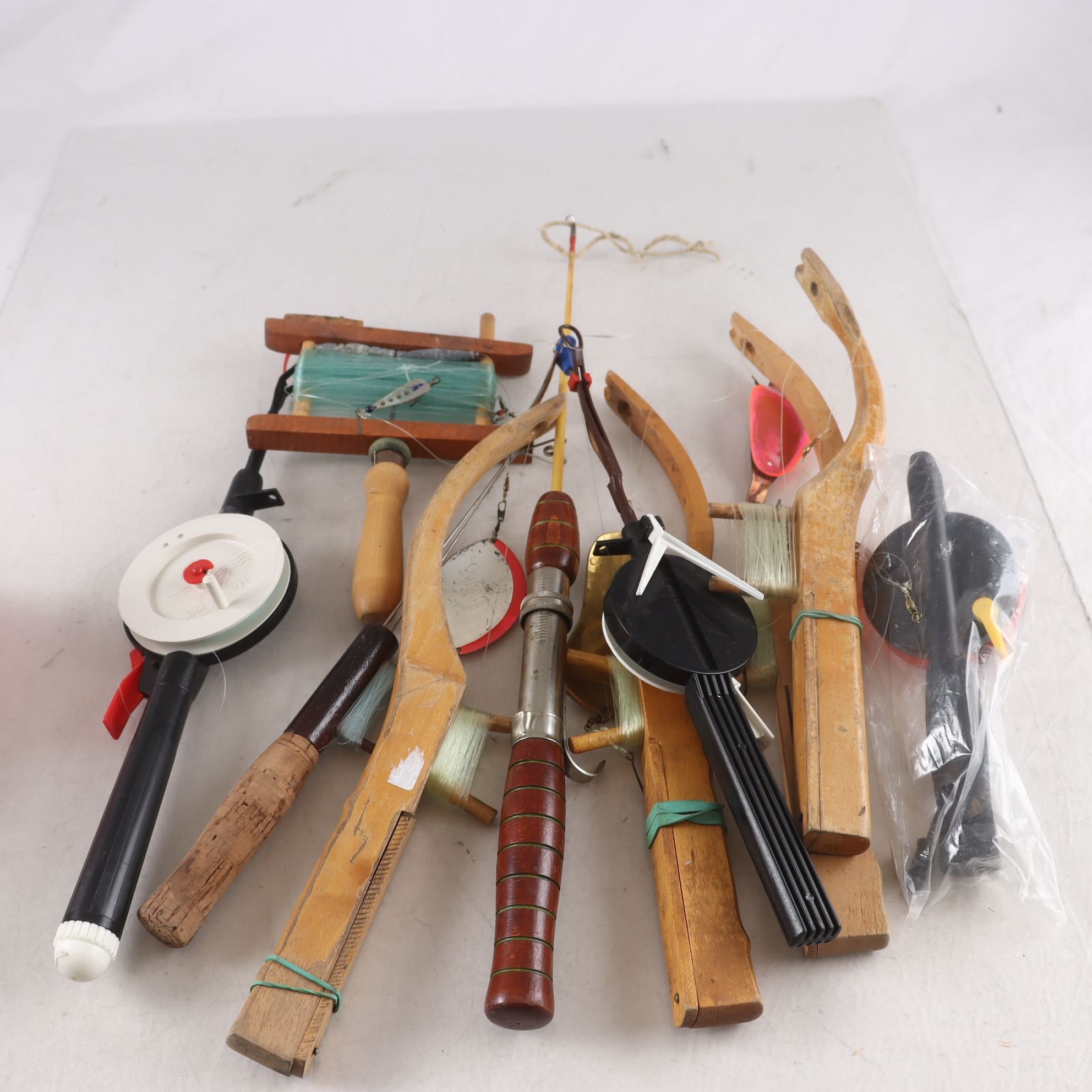 Isfiskesaker, Pimpelspön. Samfraktas ej.