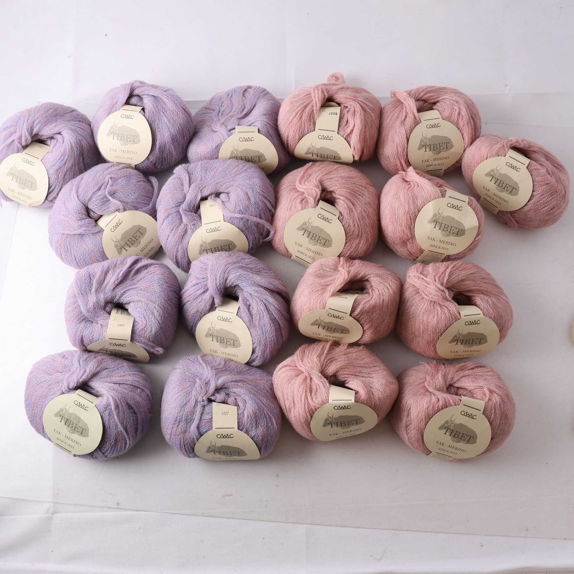 Garn, CeWec, lila, yak, merino, 18 st.