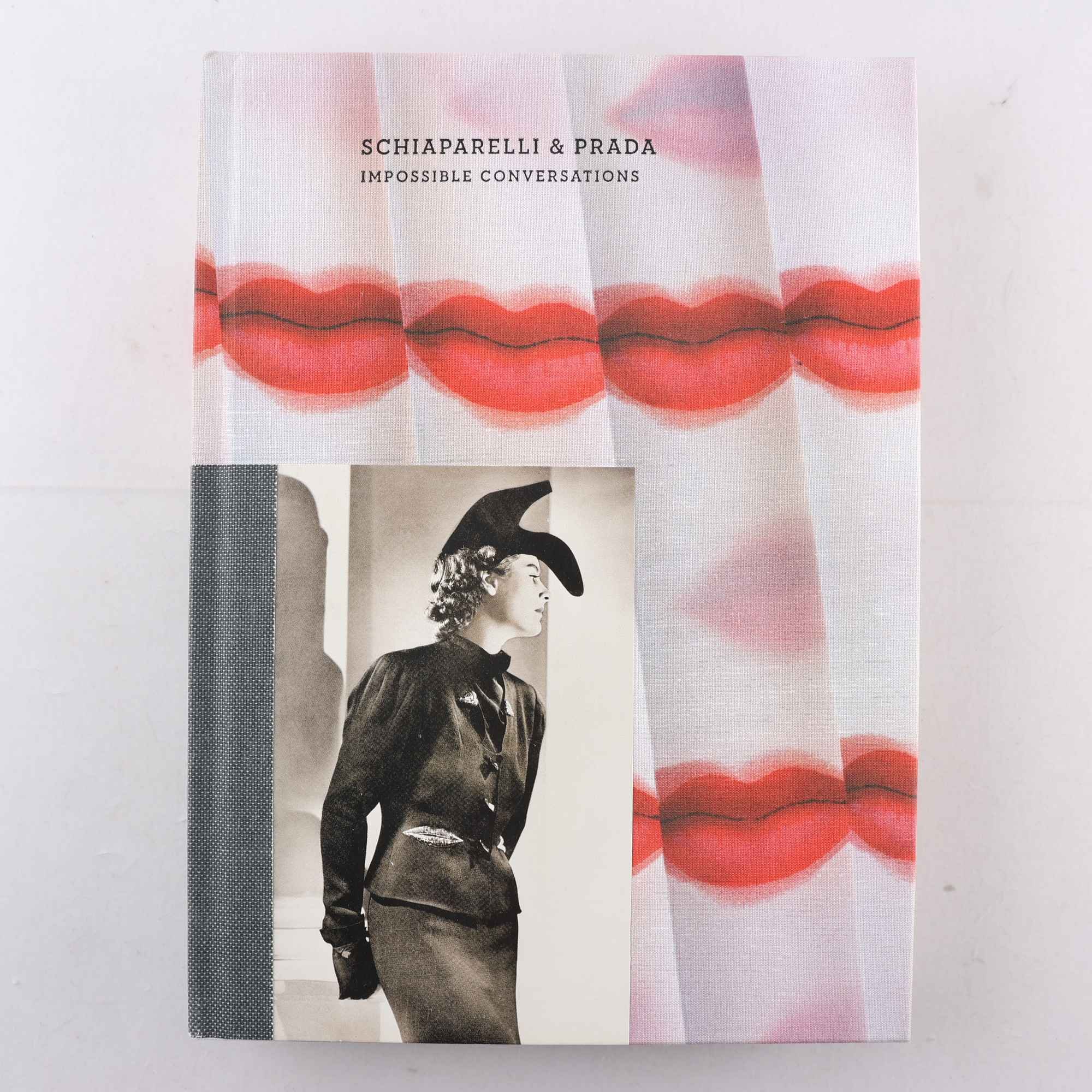 Schiaparelli & Prada, impossible conversations