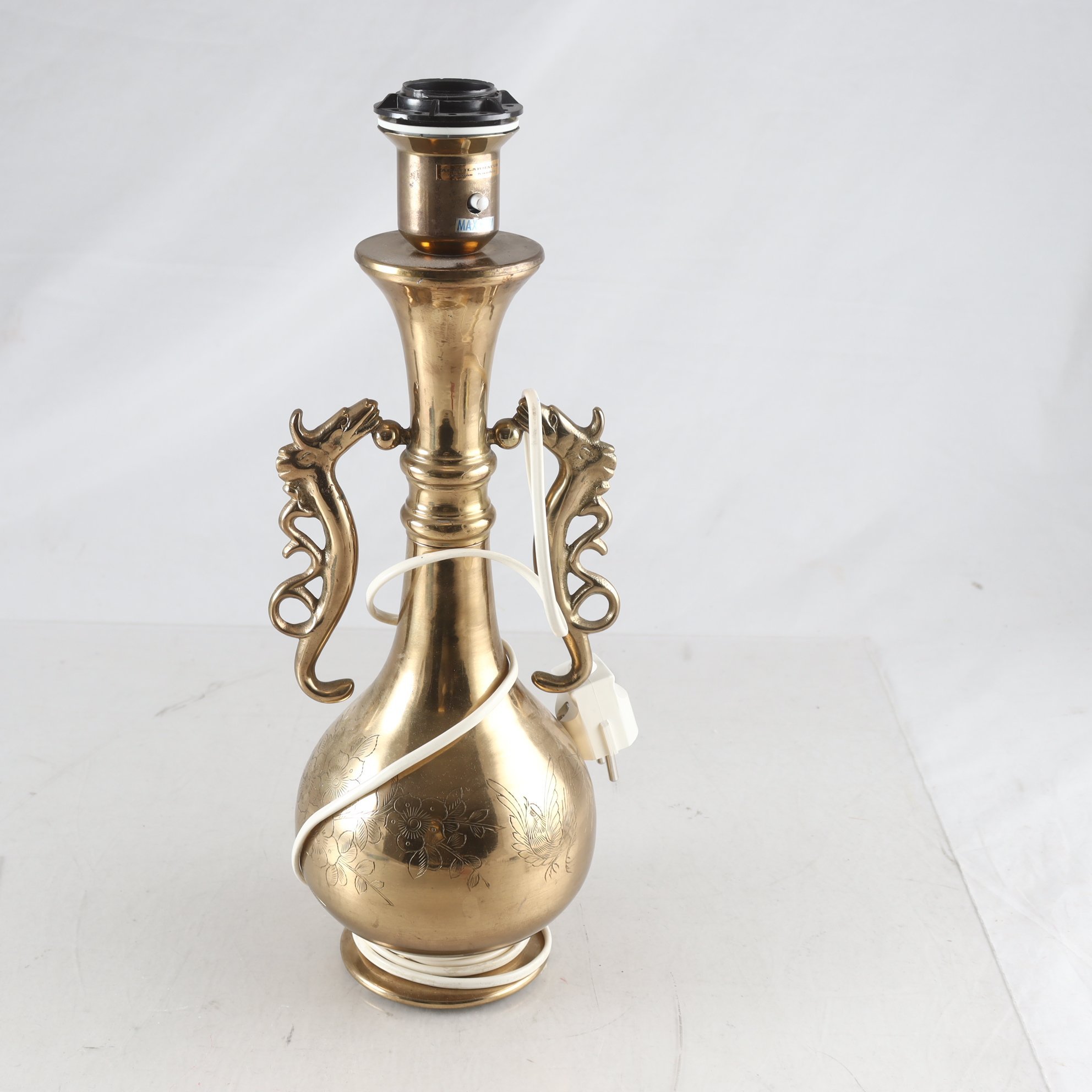 Bordslampa, Mässing. Samfraktas ej.