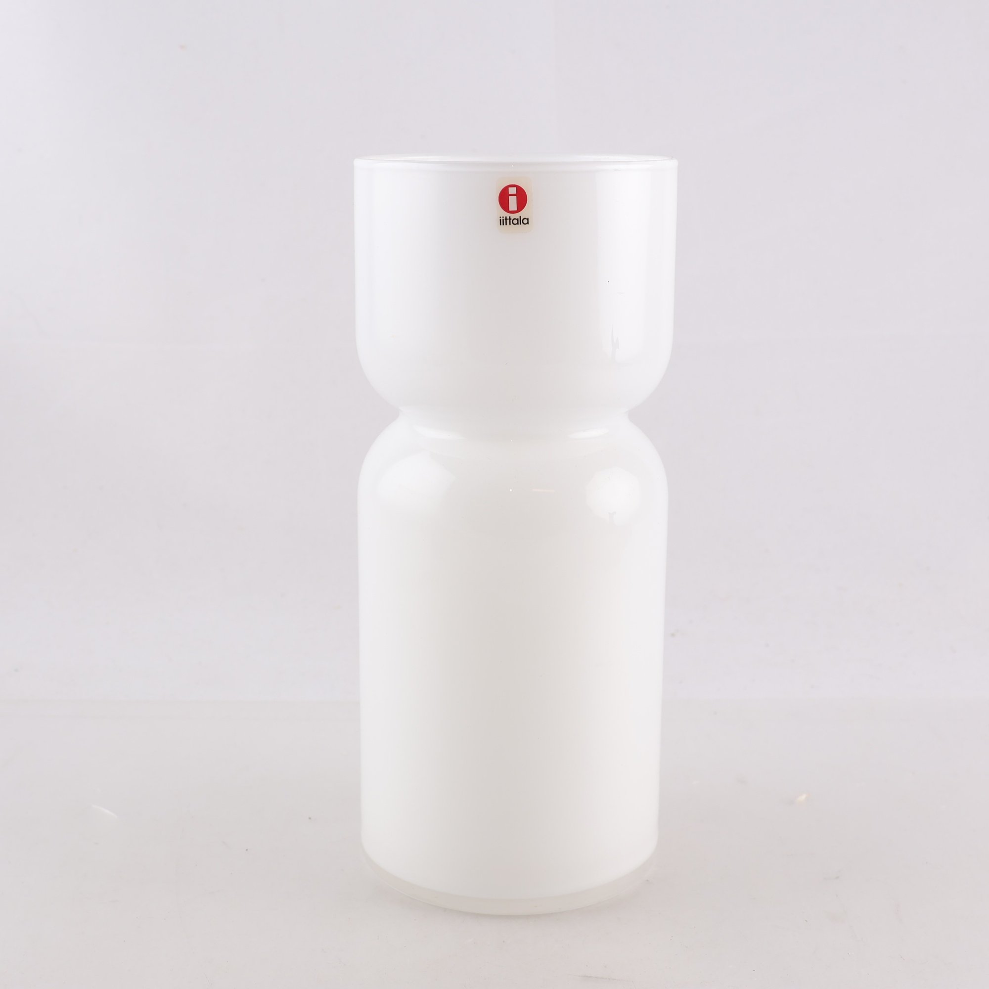 Vas, ”Lantern”, vit, Harri Koskinen, Iittala