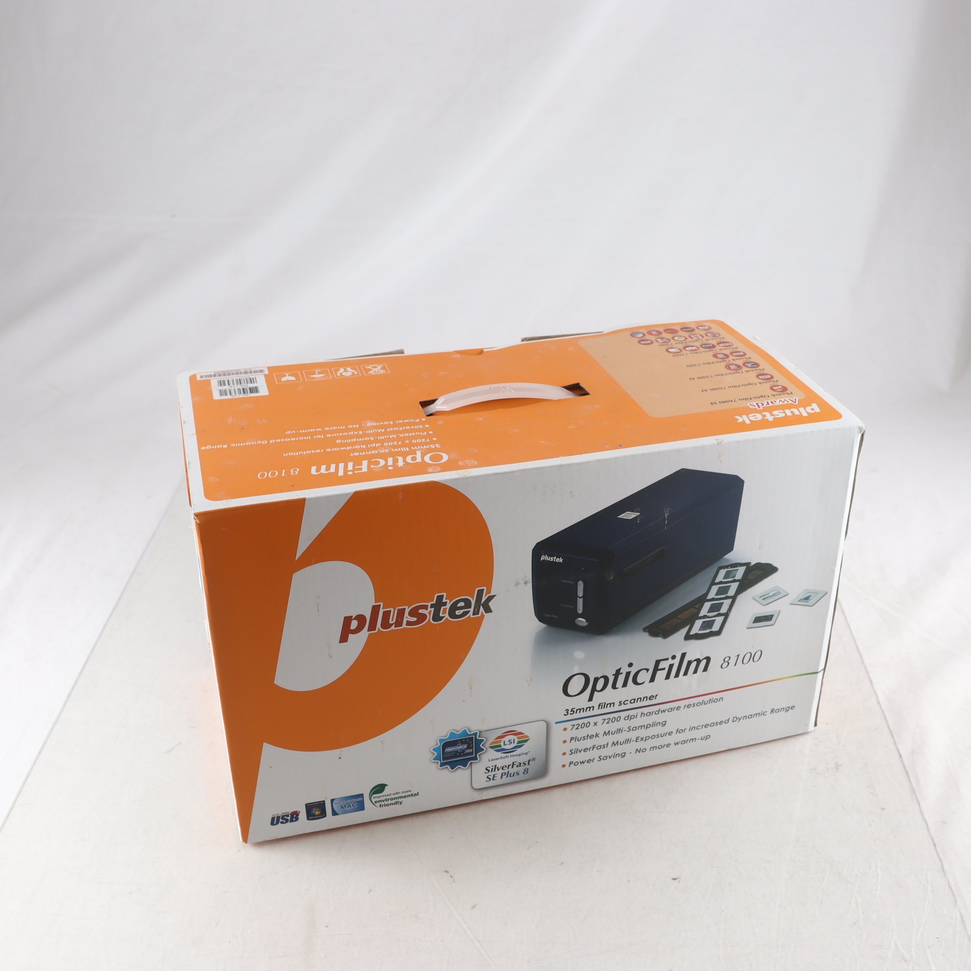 Filmscanner, Plustek OpticFilm 8100. Samfraktas ej.