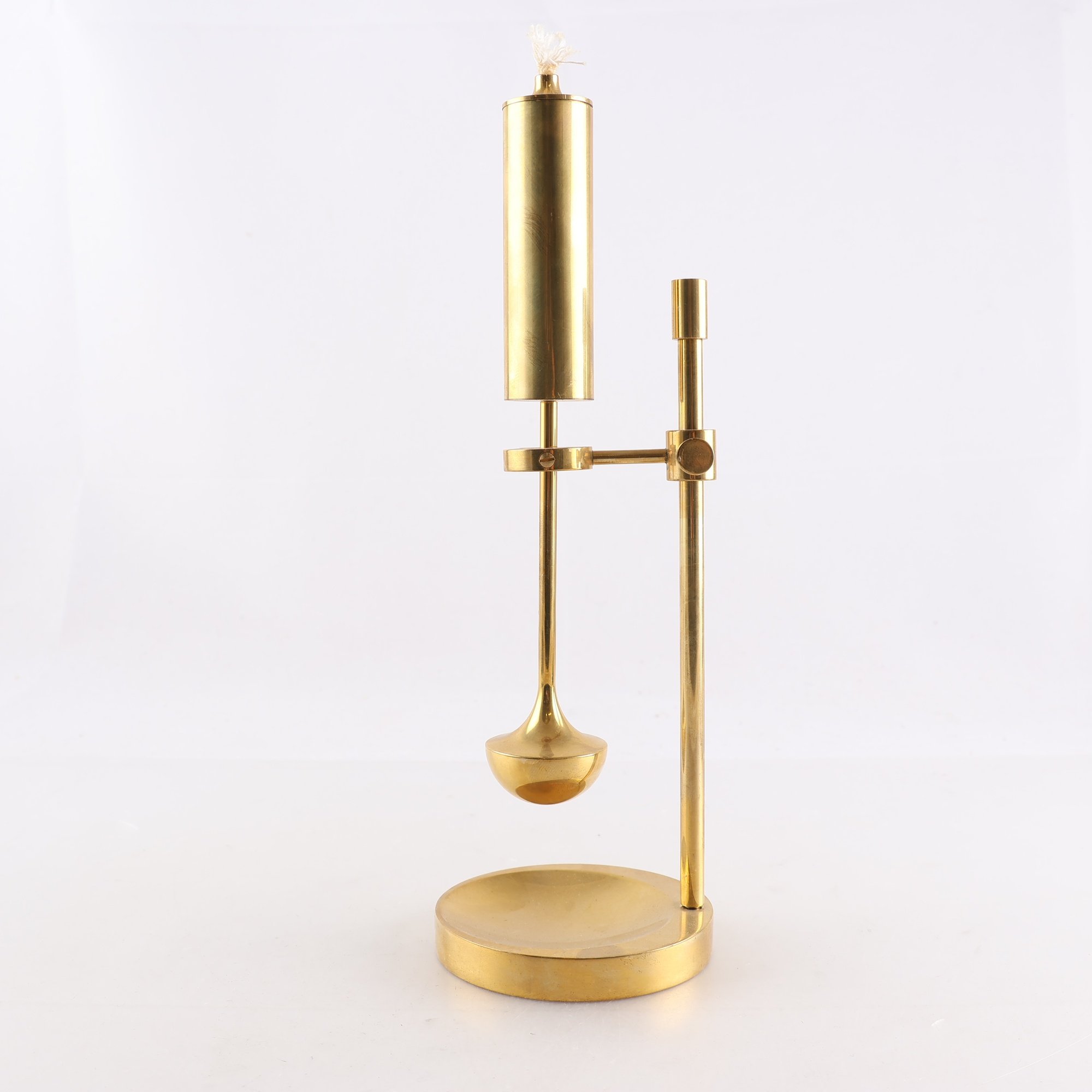 Oljelampa, Ilse D. Ammonsen, Daproma, Danmark