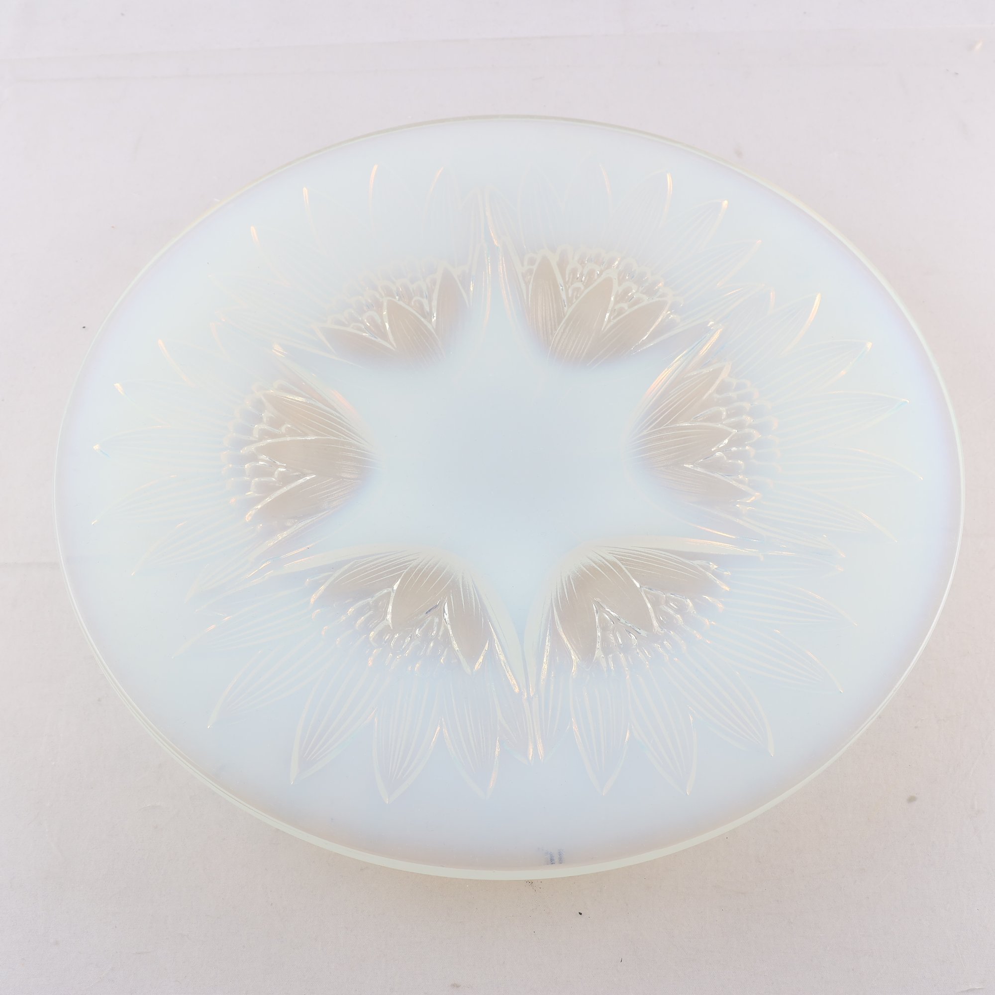 Fat, opalin, Pierre Dávesn, Aux Lotus, Art Deco, Frankrike. Samfraktas ej.