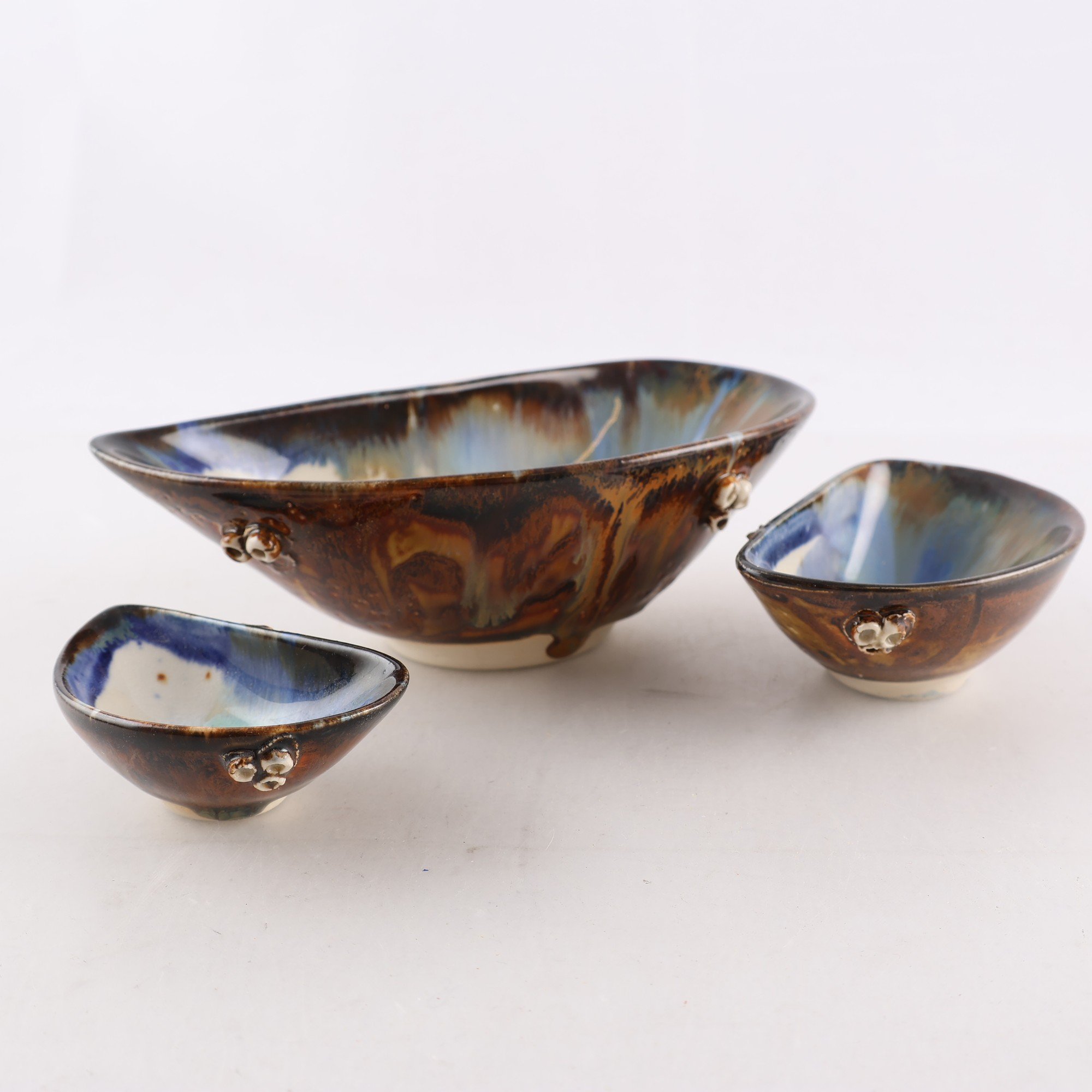 Skålar, keramik, ”Blåmusslan”, Annette Arnberg, 3 st