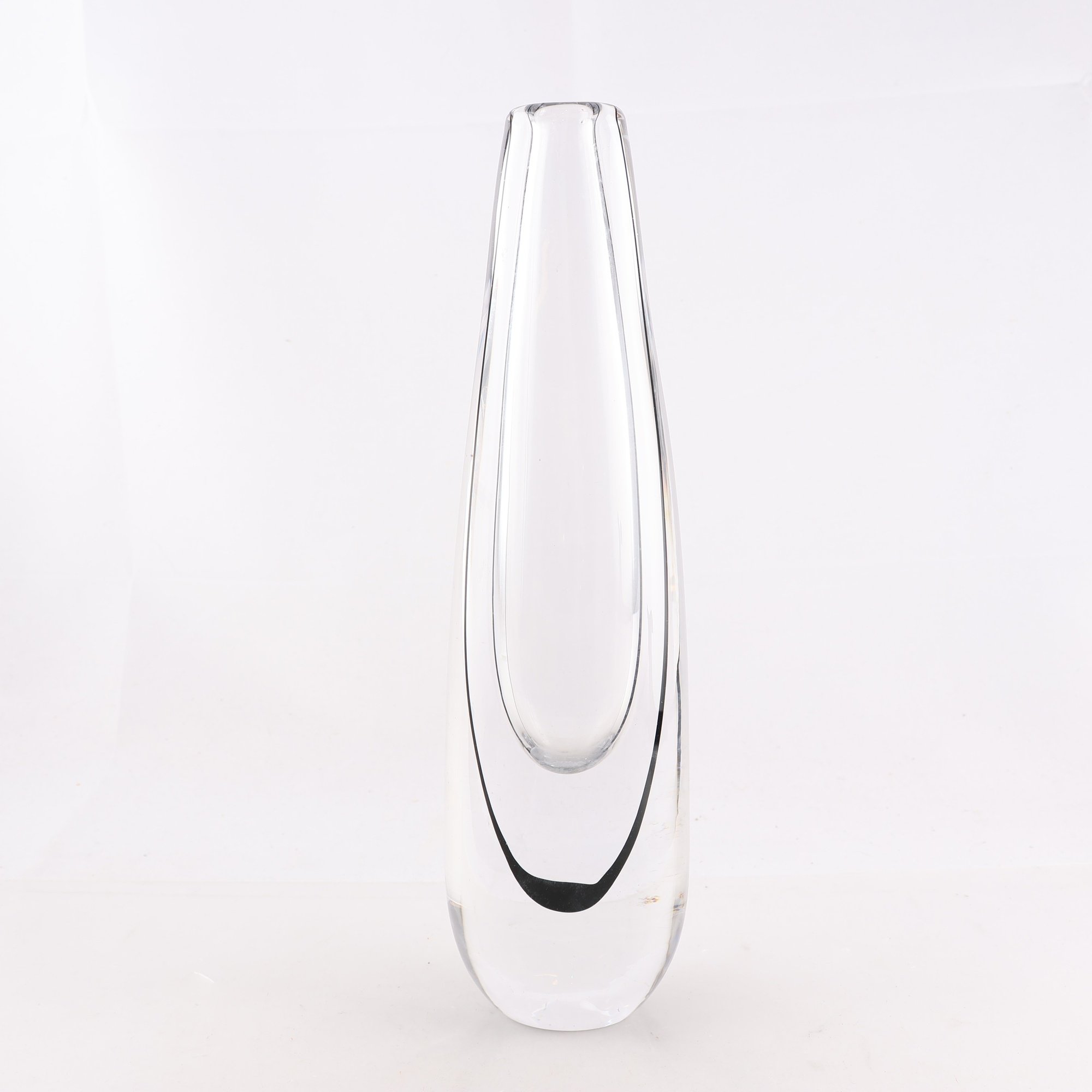 Vas, Vicke Lindstrand, Kosta Boda. Samfraktas ej.