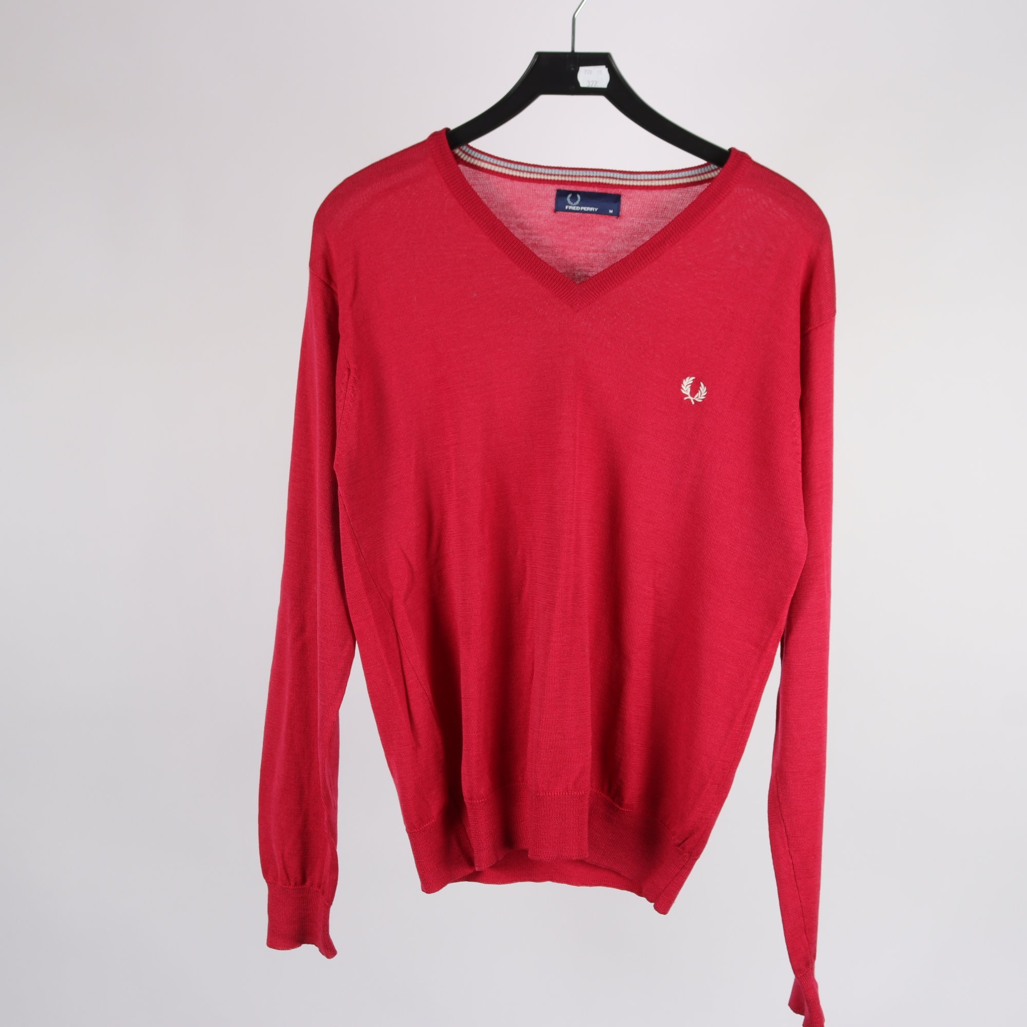Tröja, Fred Perry, vinröd, ull, stl. M.