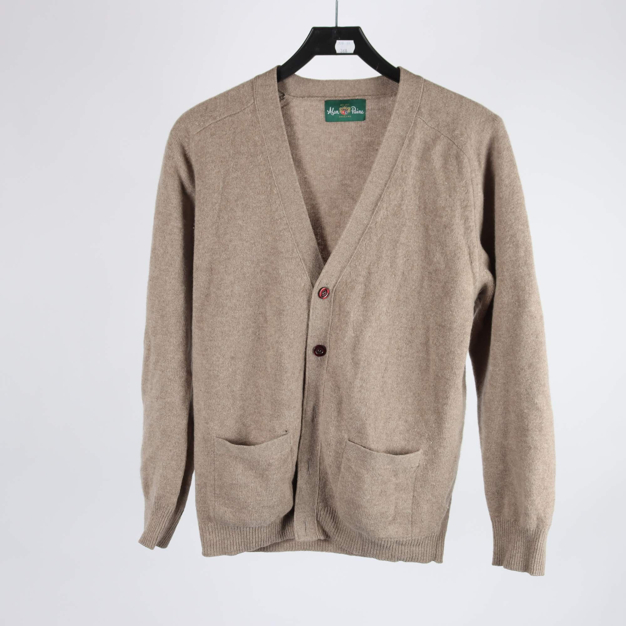 Kofta, Alan Paine, beige, lammull, stl. 46.