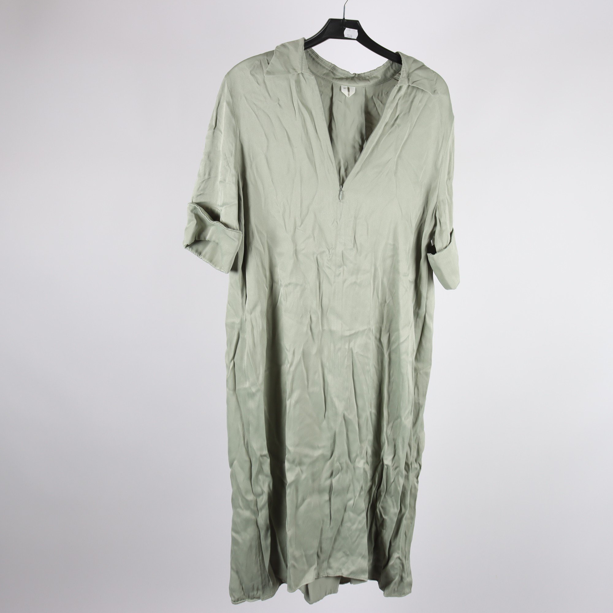 Klänning, Arket, grön, stl. 38.