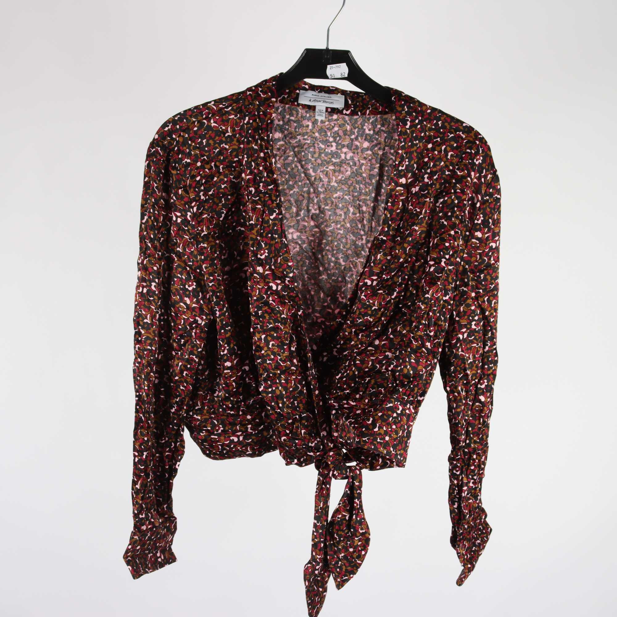 Blus, & Other Stories, stl. 36