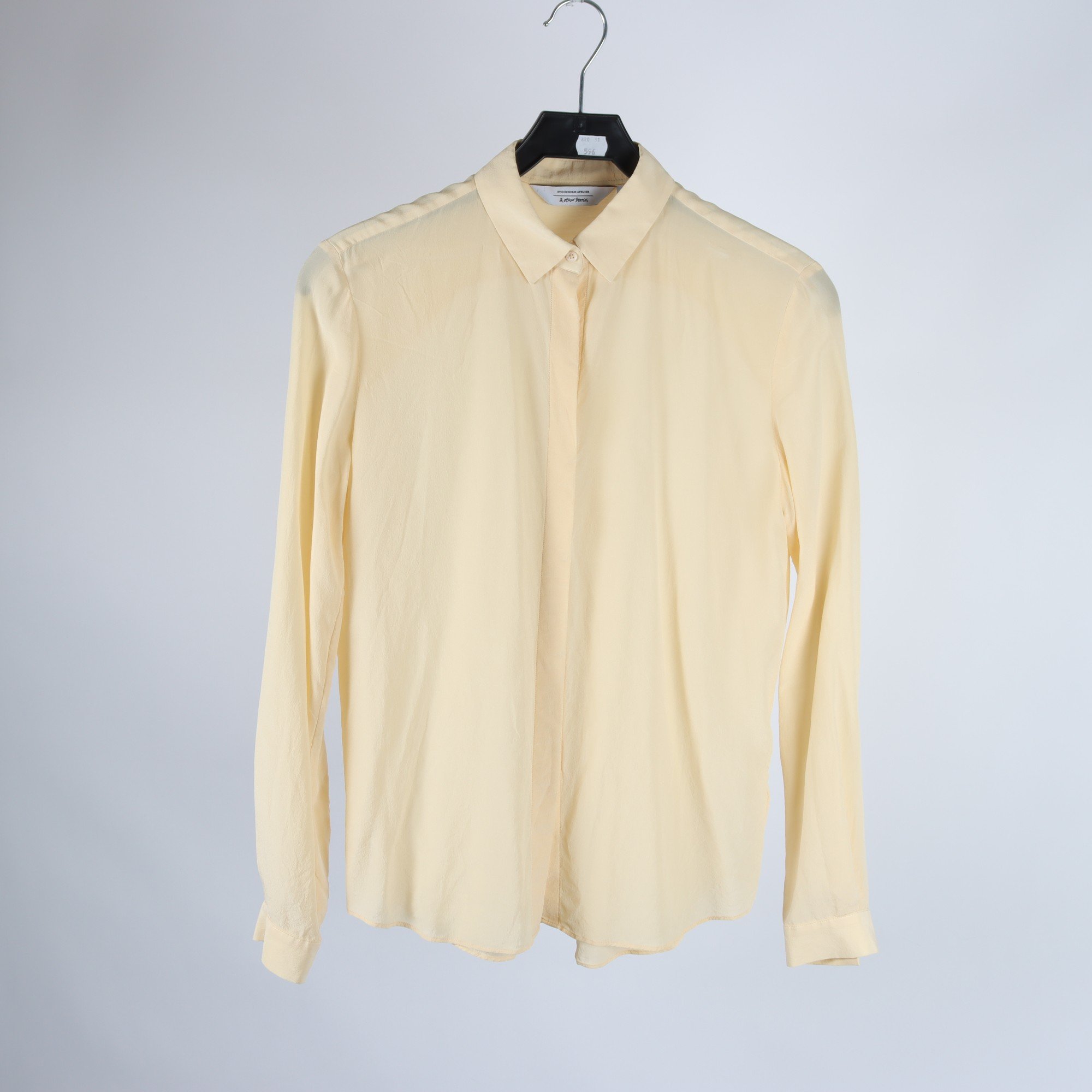 Blus, & Other Stories, ljusgul, 100% silke, stl. 34.