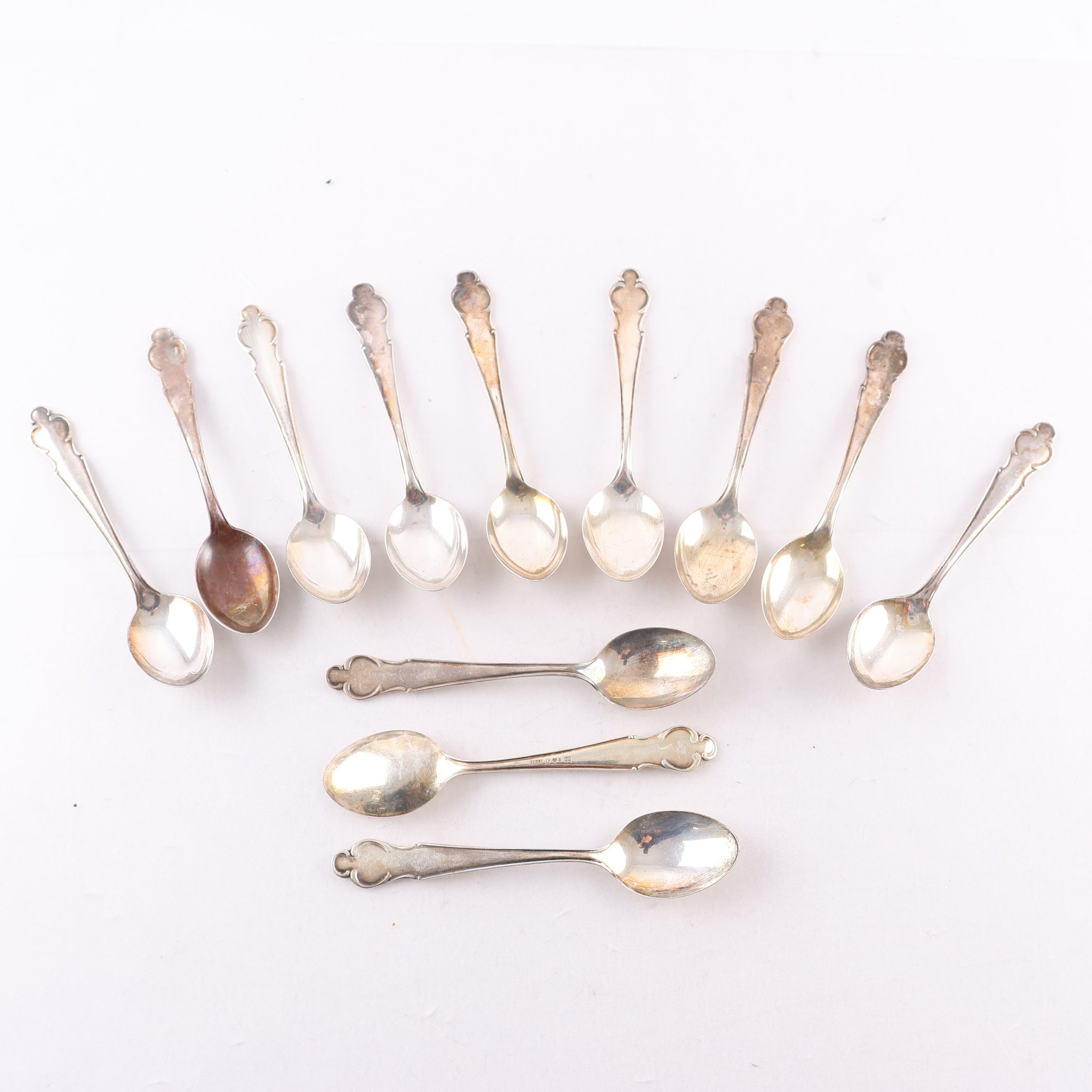 Teskedar, silver, stämplade kattfot, s, 12 st. Vikt: 168g