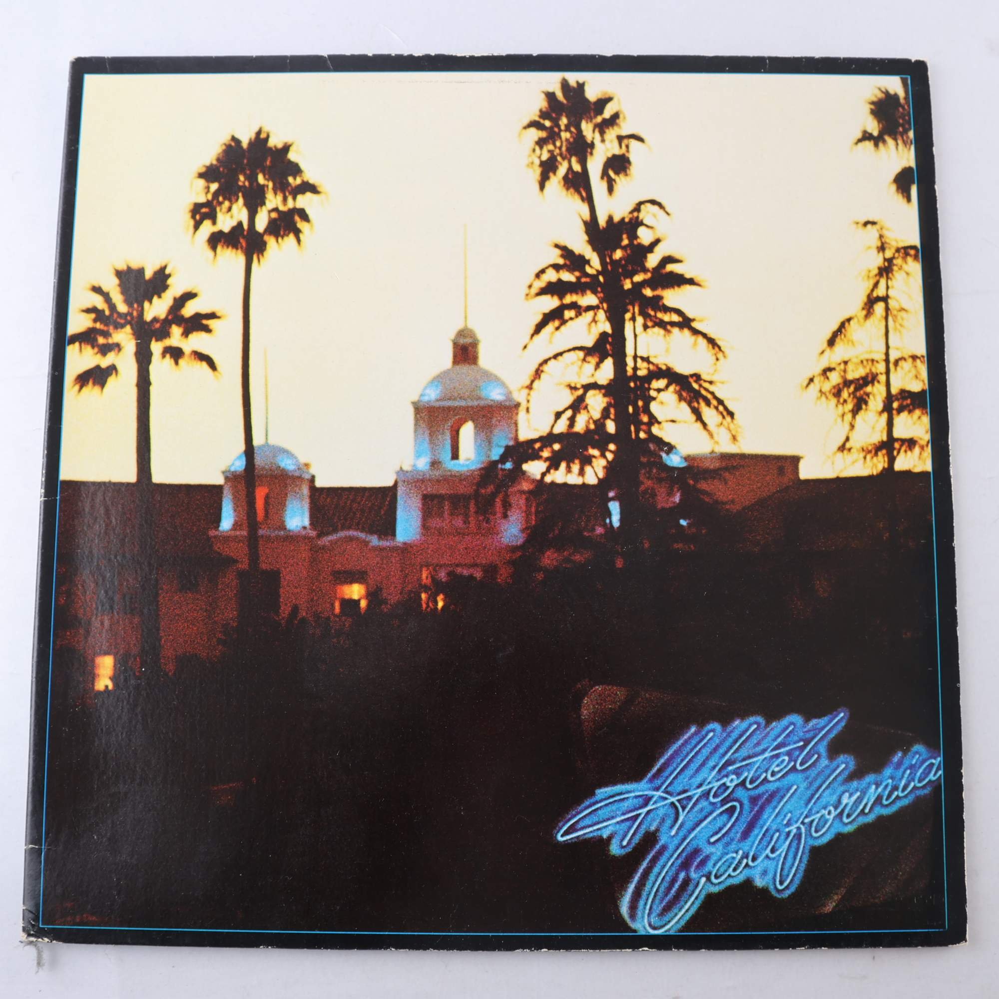 LP Eagles, Hotel California