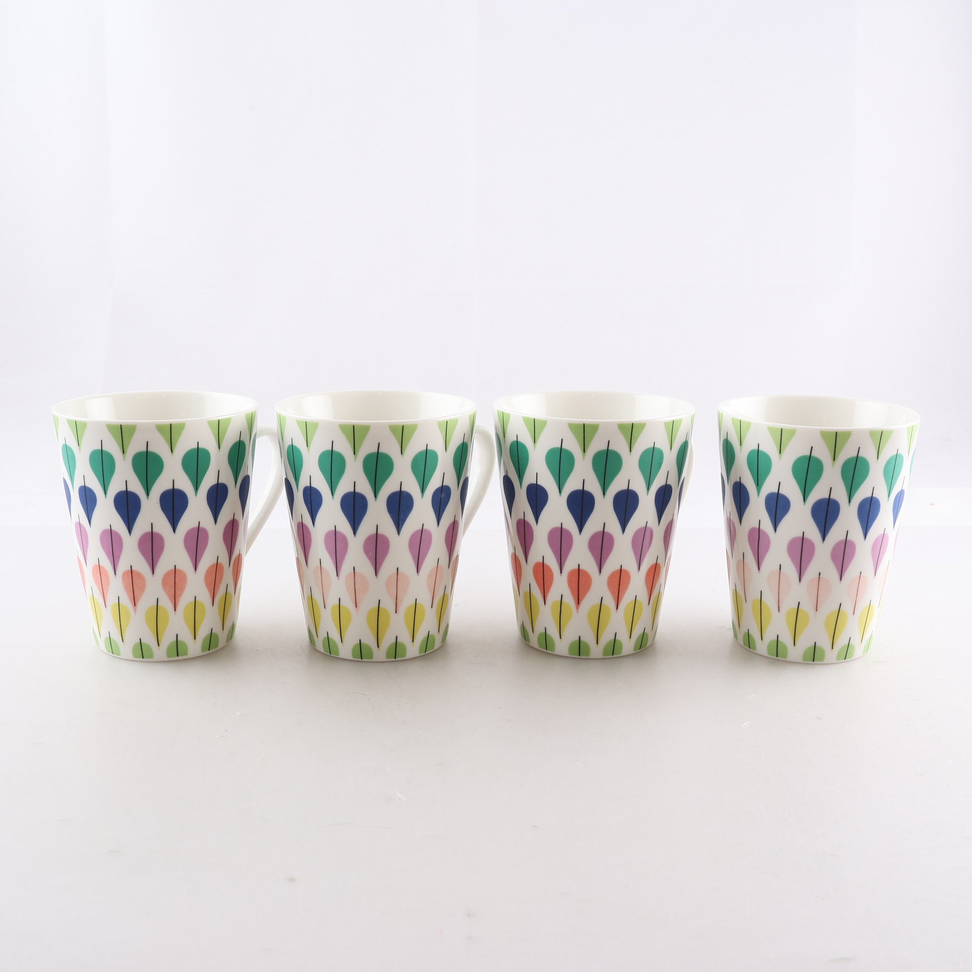 Muggar, KF 110 år, ’fallande löv’ Stig Linberg, 4 st