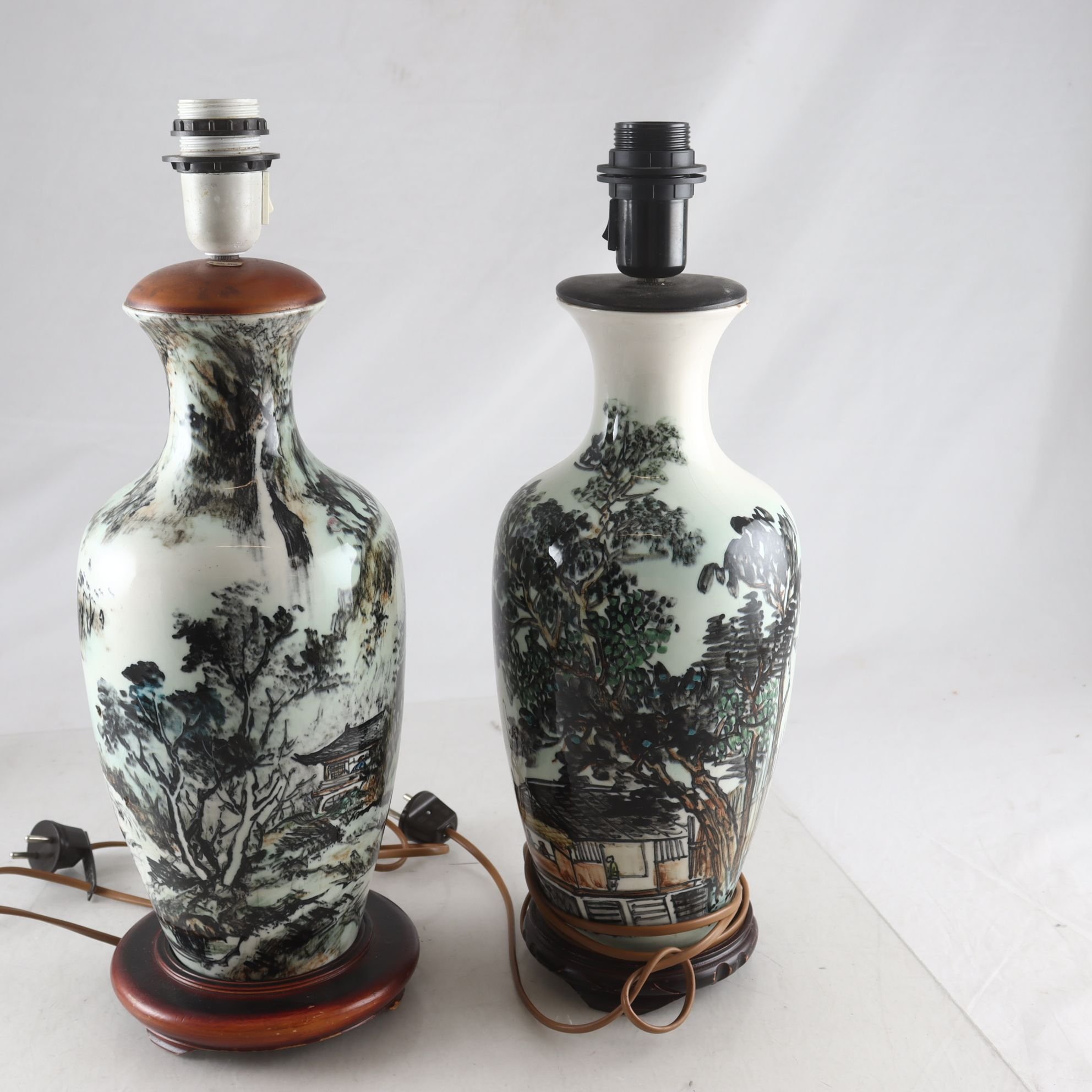 Bordslampor, Porslin. Endast avhämtning.