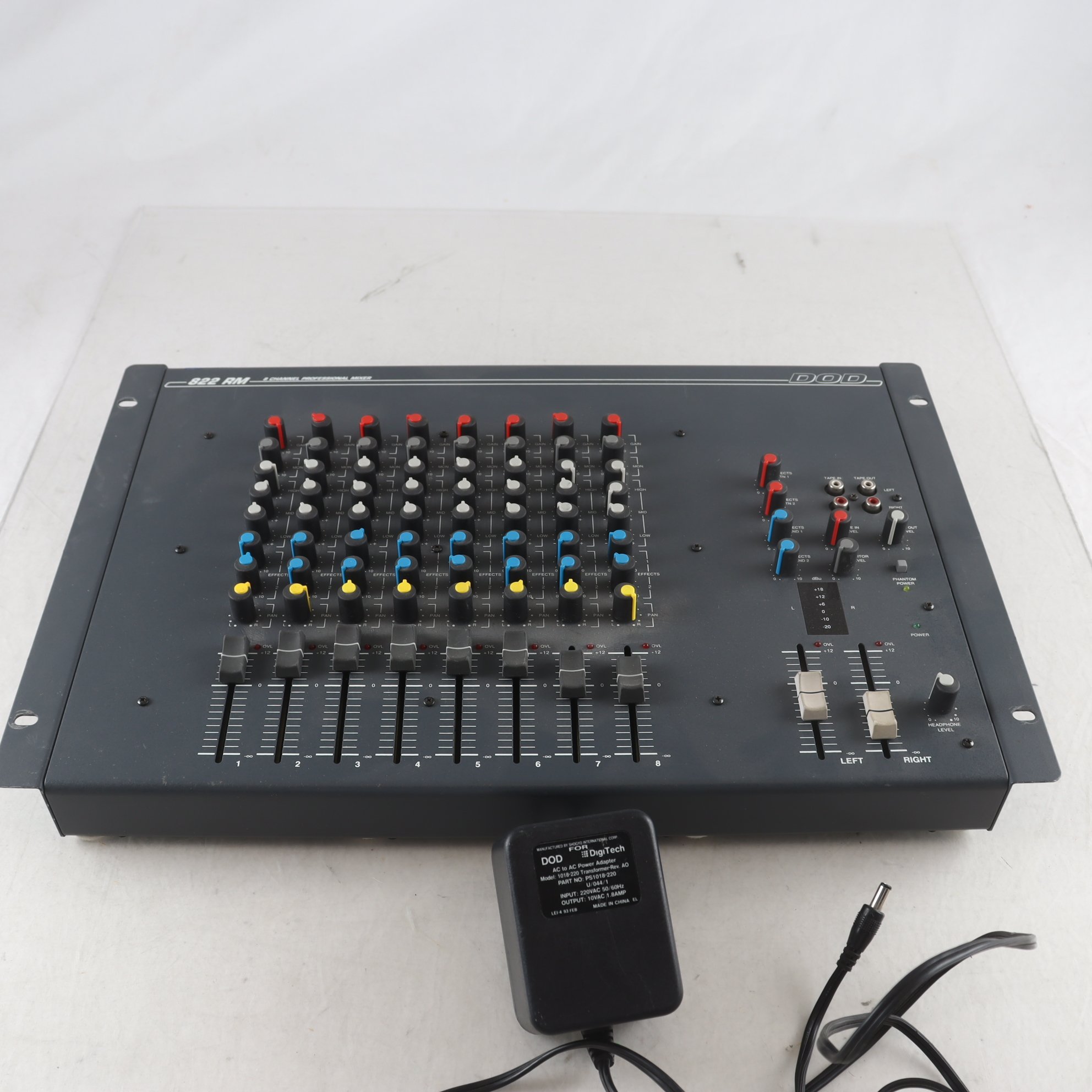 Mixer, Dod 822Rm, 8 channel. Samfraktas ej.