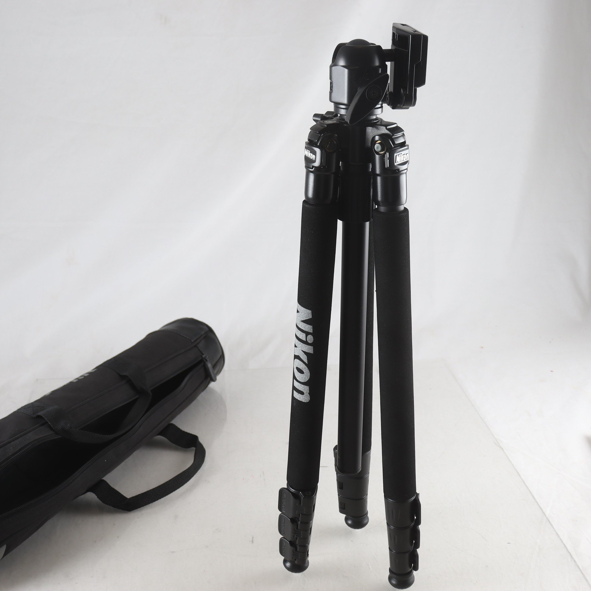 Kamerastativ, Nikon. Samfraktas ej.