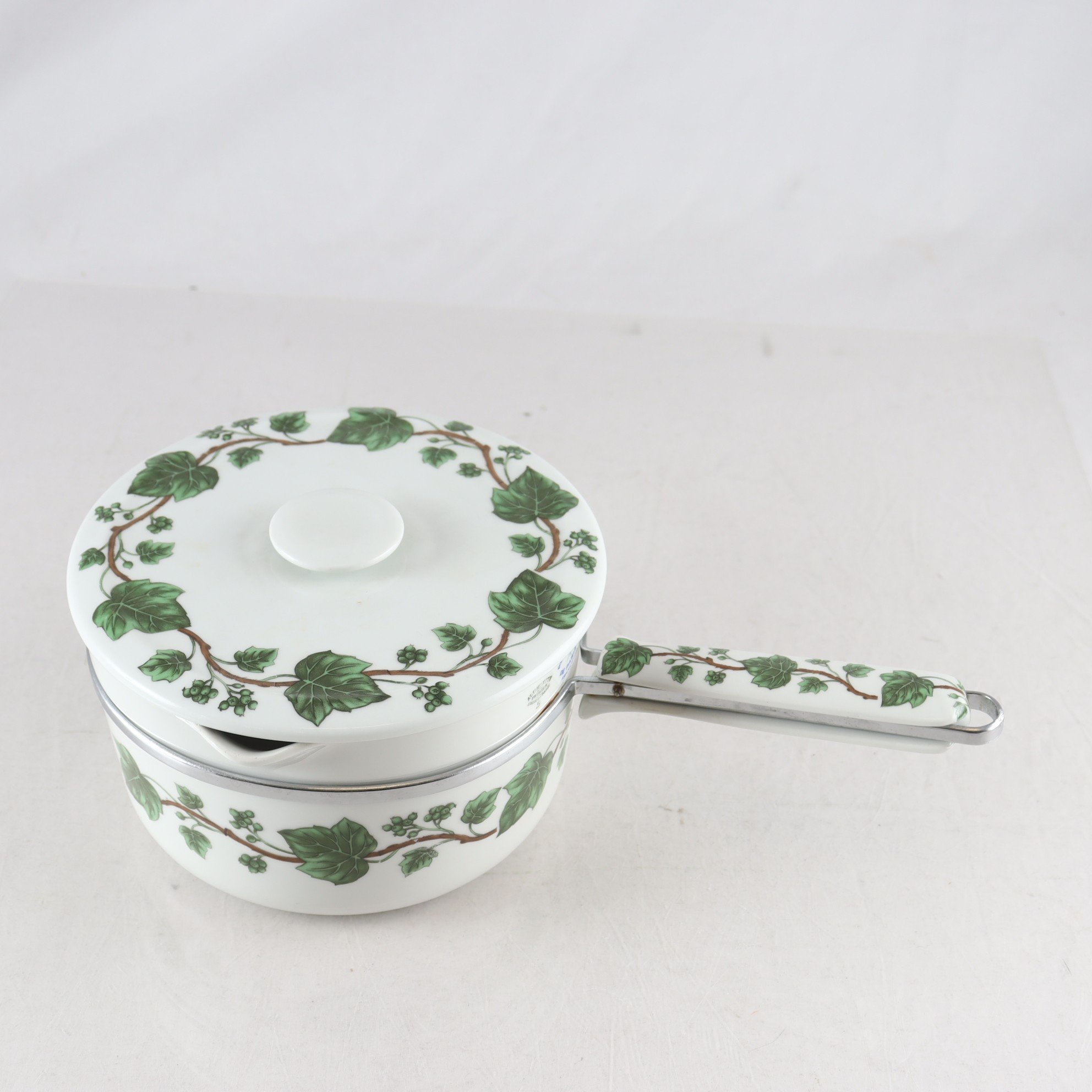 Kastrull, porslin, Limoges, Porcelaine de Paris, Frankrike